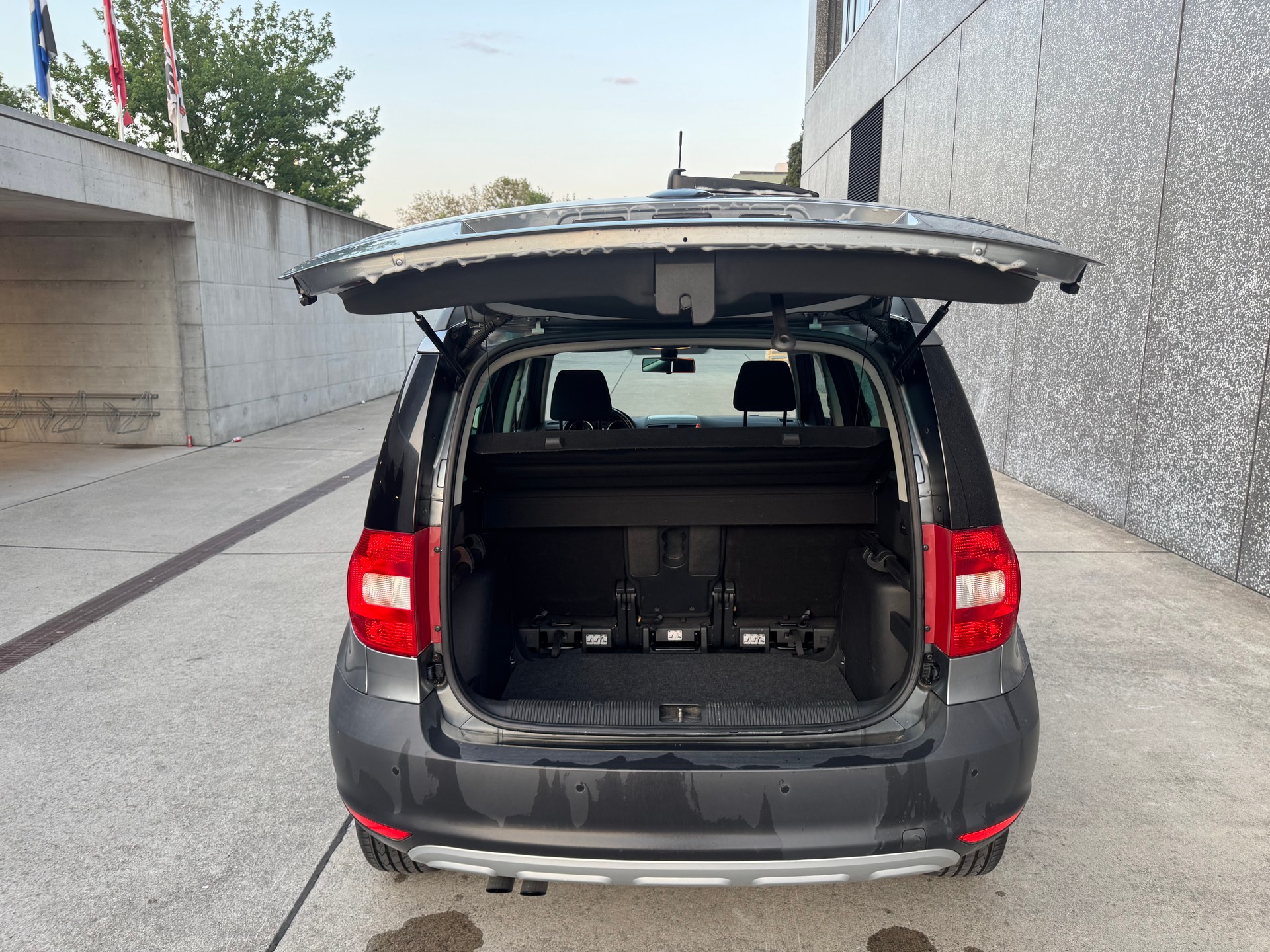SKODA Yeti 1.4 TSI Ambition-image-7