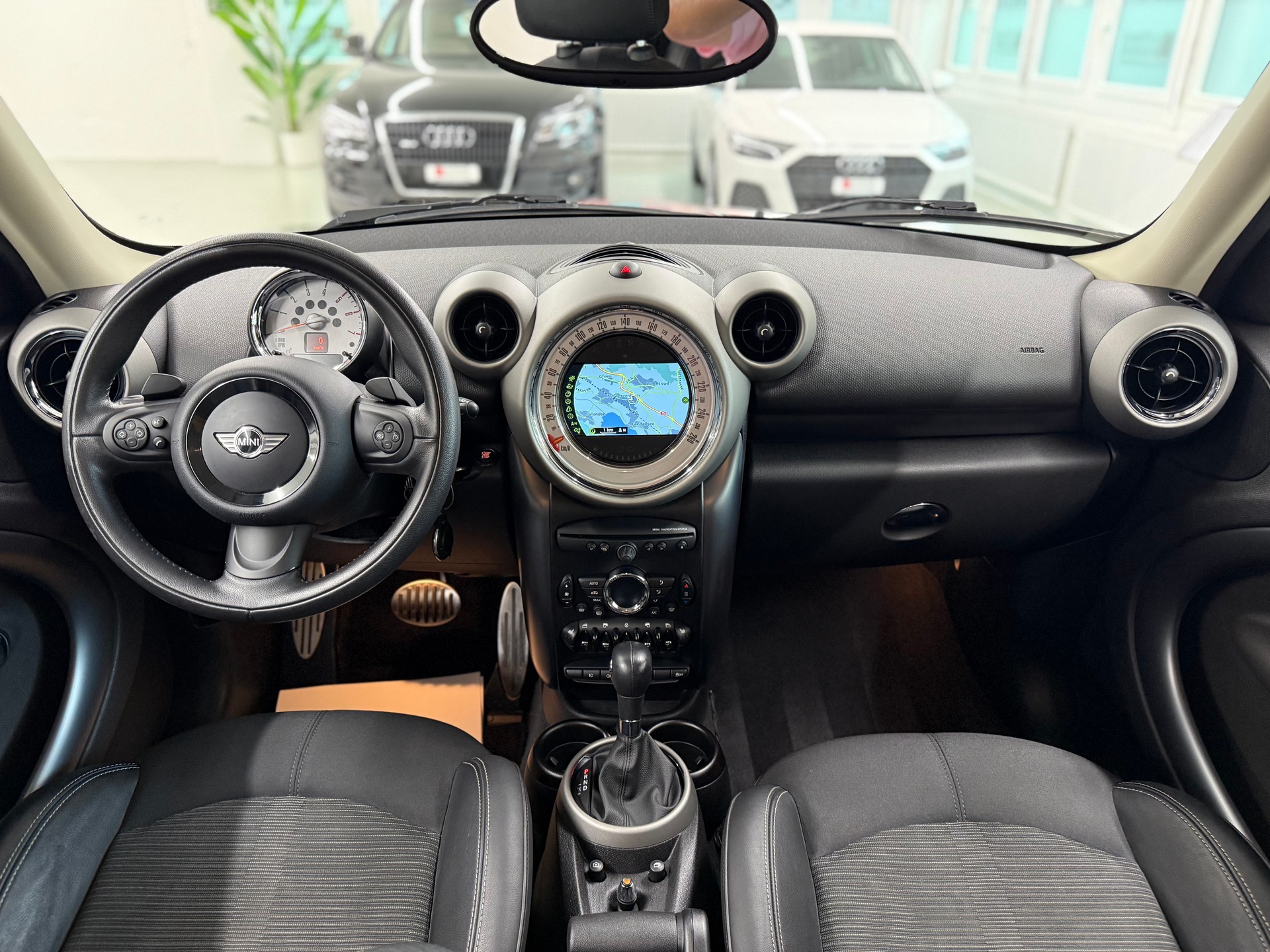 MINI Countryman Cooper SD ALL4 Steptronic-image-11