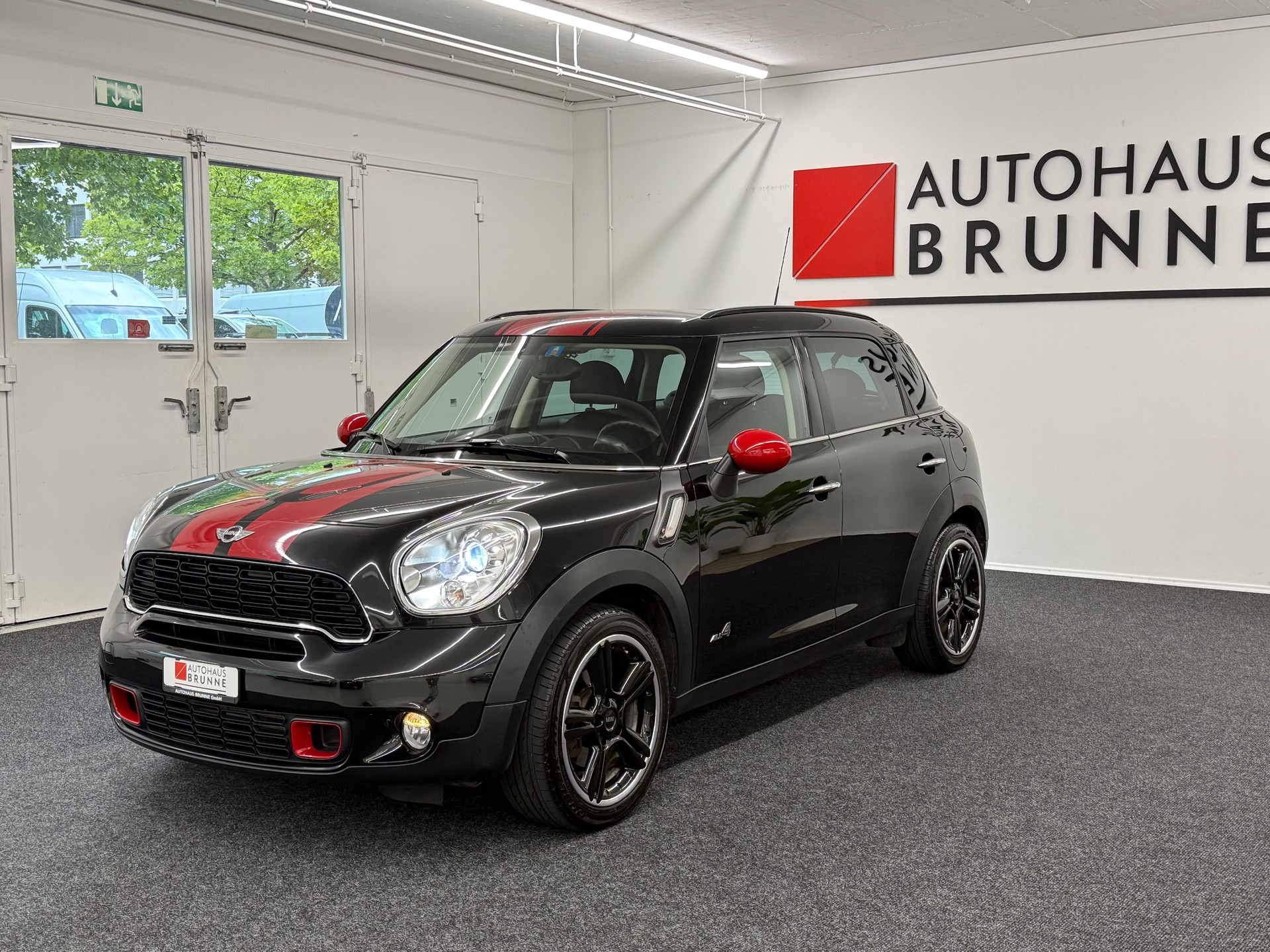 MINI Countryman Cooper SD ALL4 Steptronic-image-0