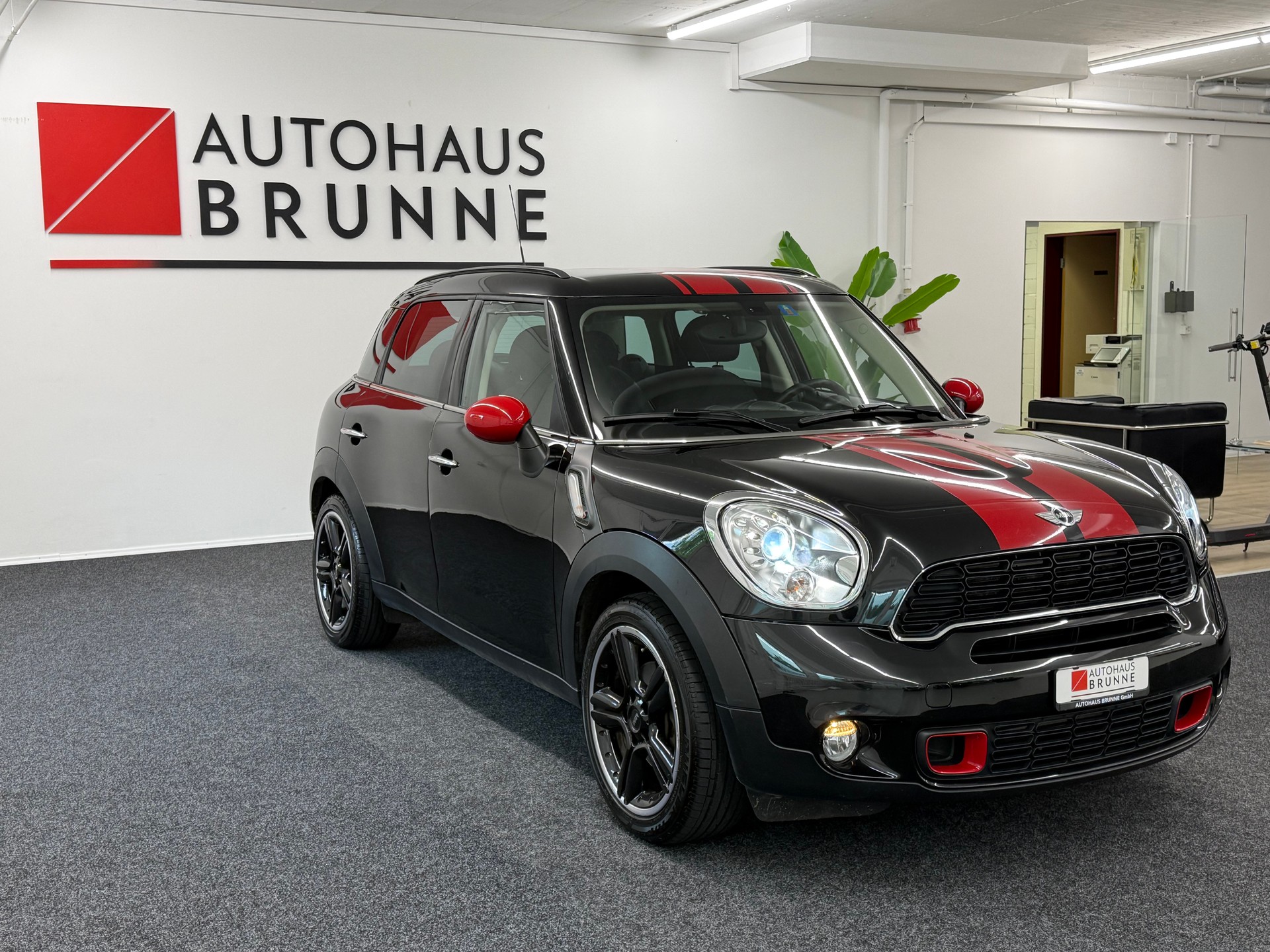 MINI Countryman Cooper SD ALL4 Steptronic-image-2