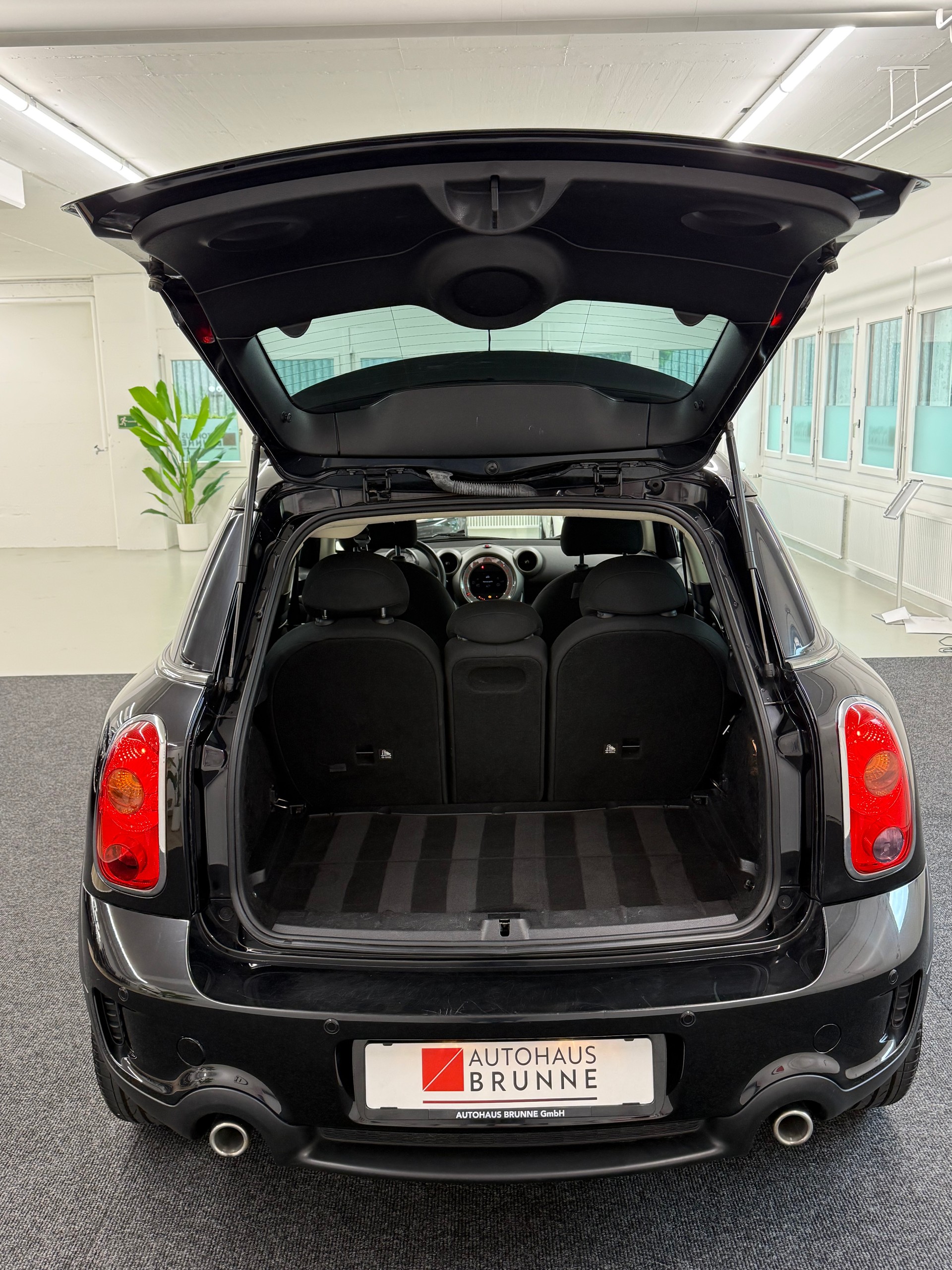 MINI Countryman Cooper SD ALL4 Steptronic-image-6
