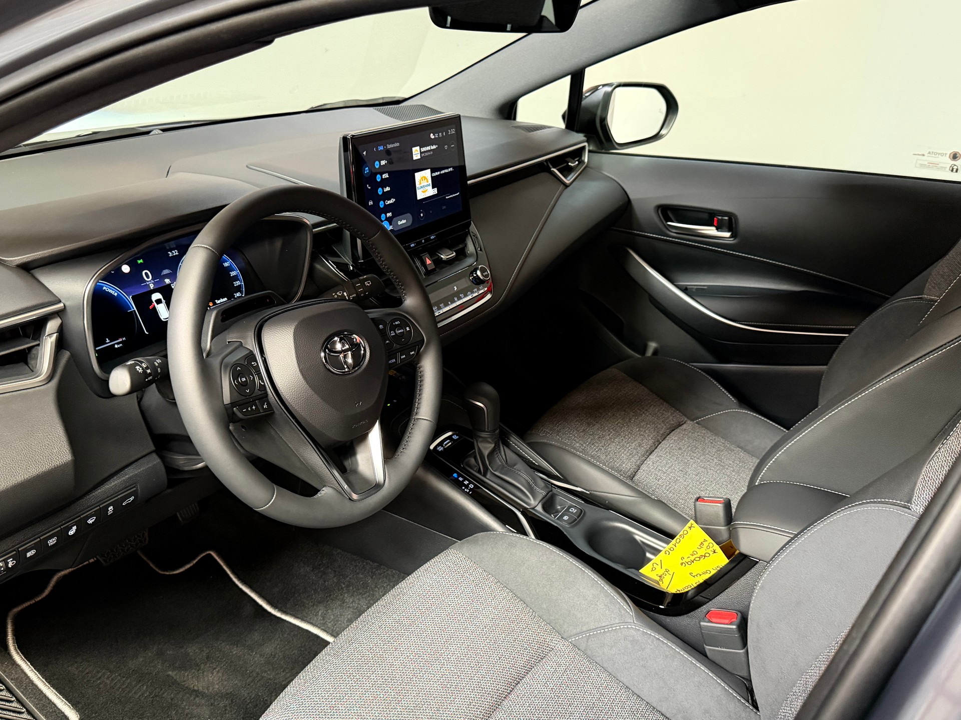 TOYOTA Corolla Touring Sports 1.8 HSD Trend e-CVT-image-6
