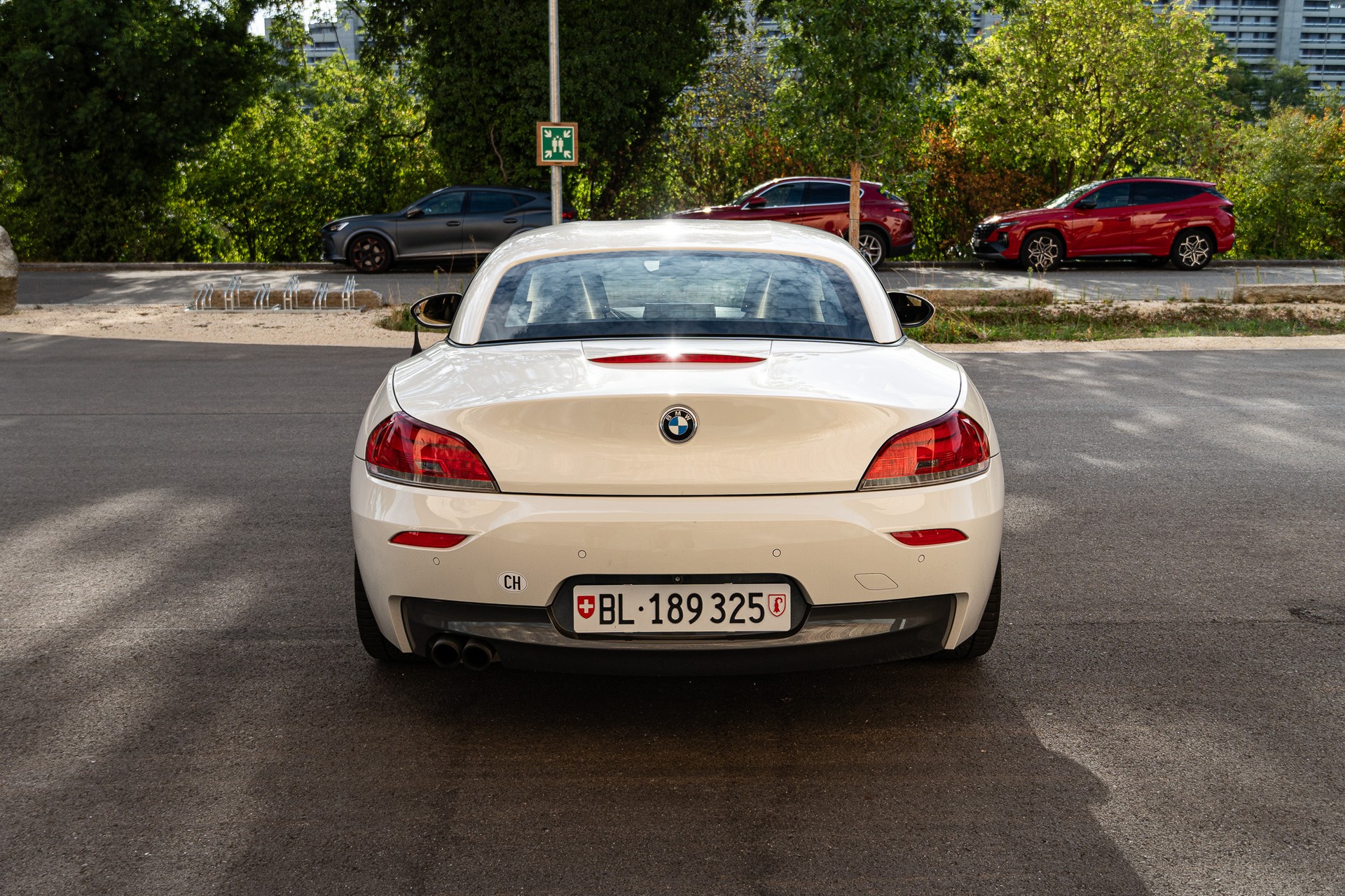 BMW Z4 28i sDrive-image-4