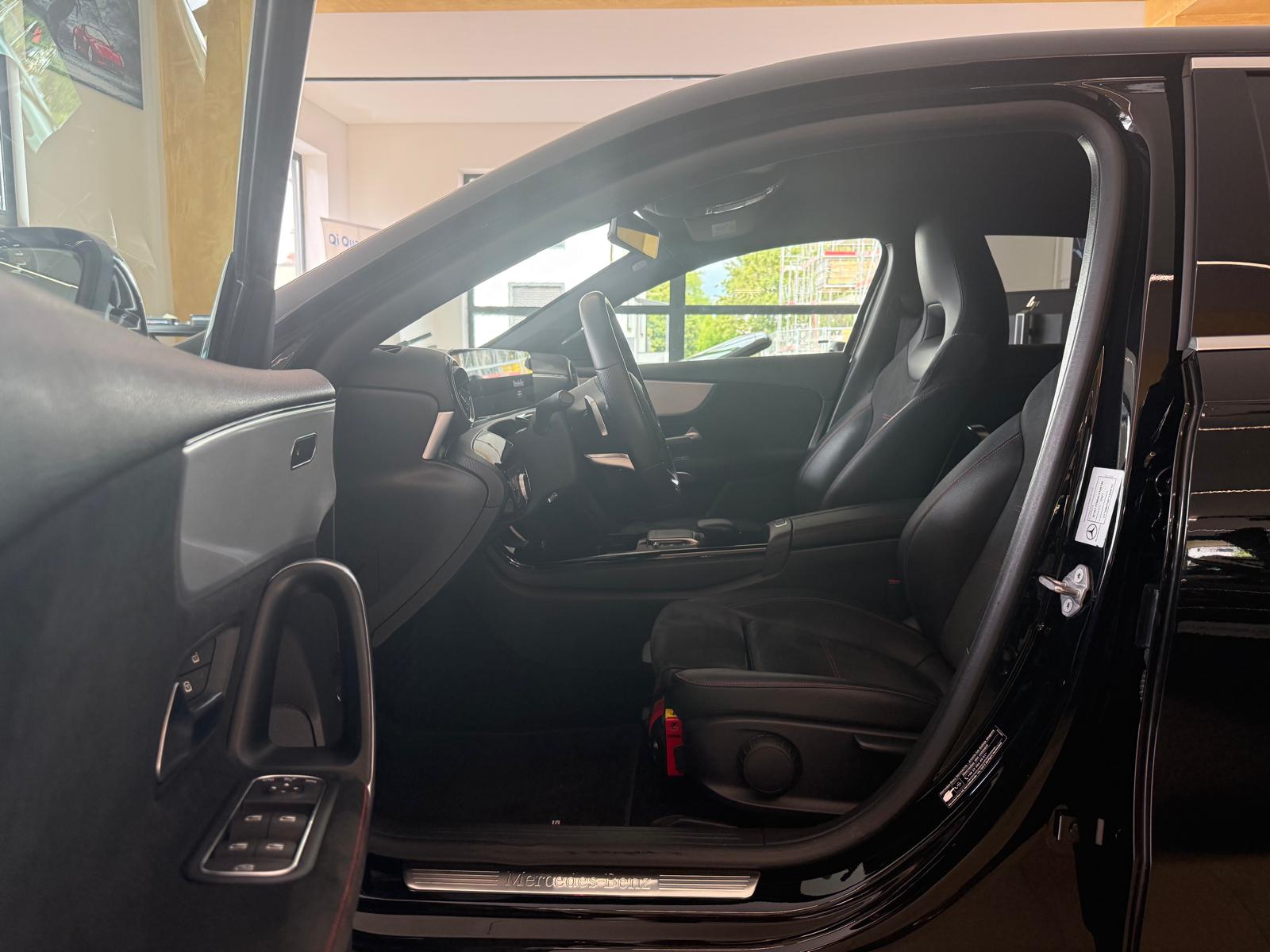 MERCEDES-BENZ A 180 AMG Line 7G-DCT-image-10