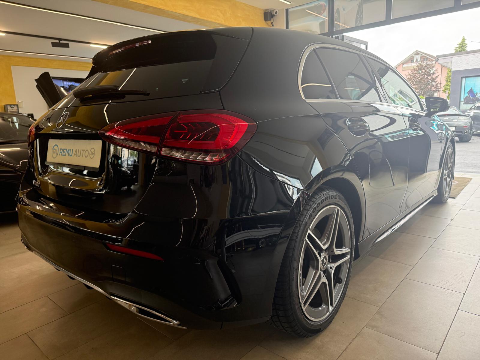 MERCEDES-BENZ A 180 AMG Line 7G-DCT-image-2