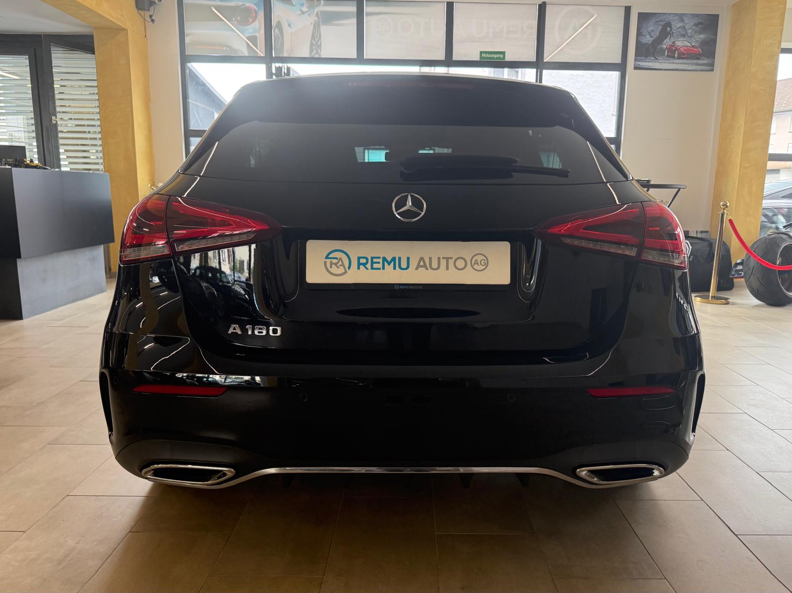 MERCEDES-BENZ A 180 AMG Line 7G-DCT-image-3
