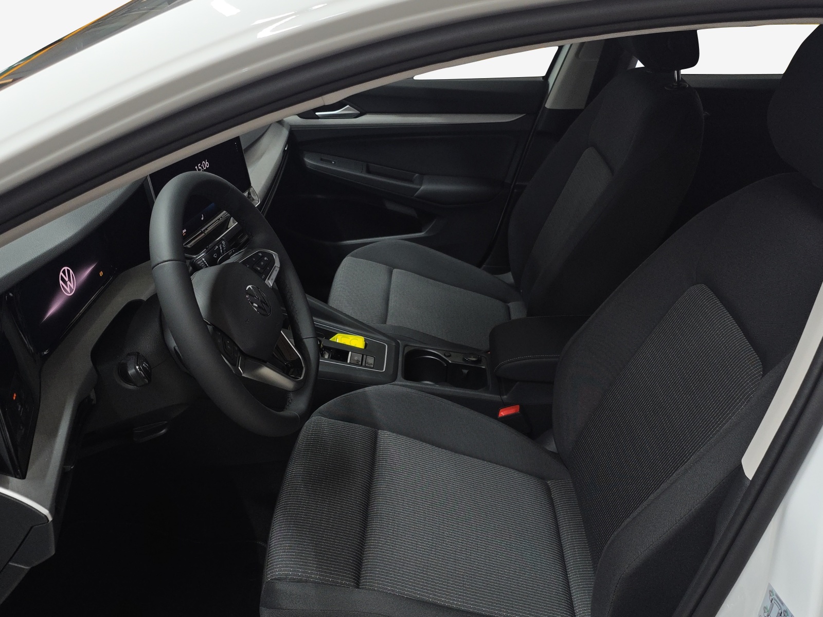 VW Golf 1.5 e TSI mHEV Value DSG-image-7