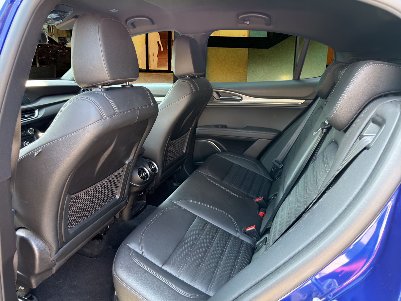 ALFA ROMEO Stelvio 2.0 Q4 Sprint / CH Auslieferung-image-12