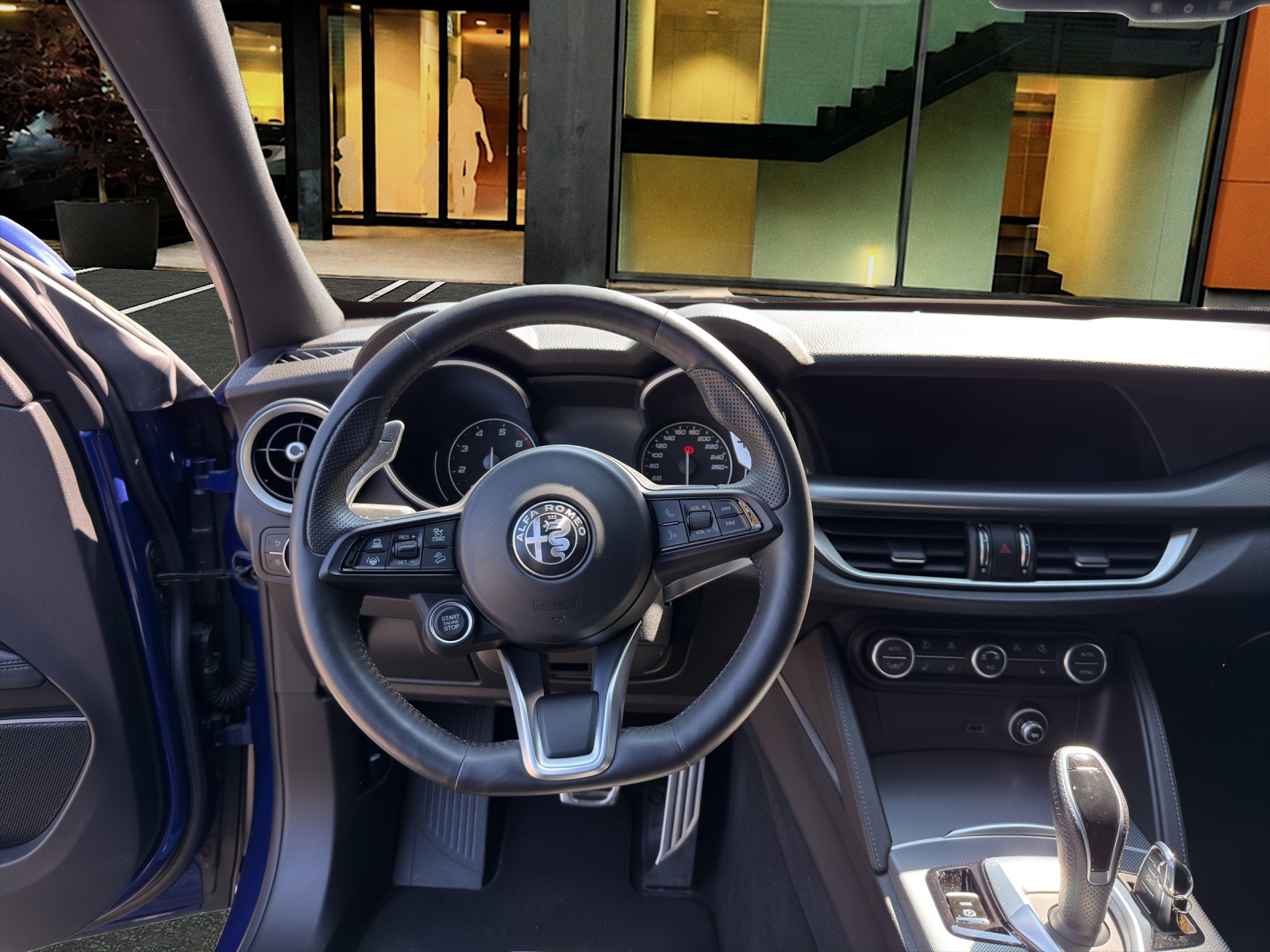 ALFA ROMEO Stelvio 2.0 Q4 Sprint / CH Auslieferung-image-13