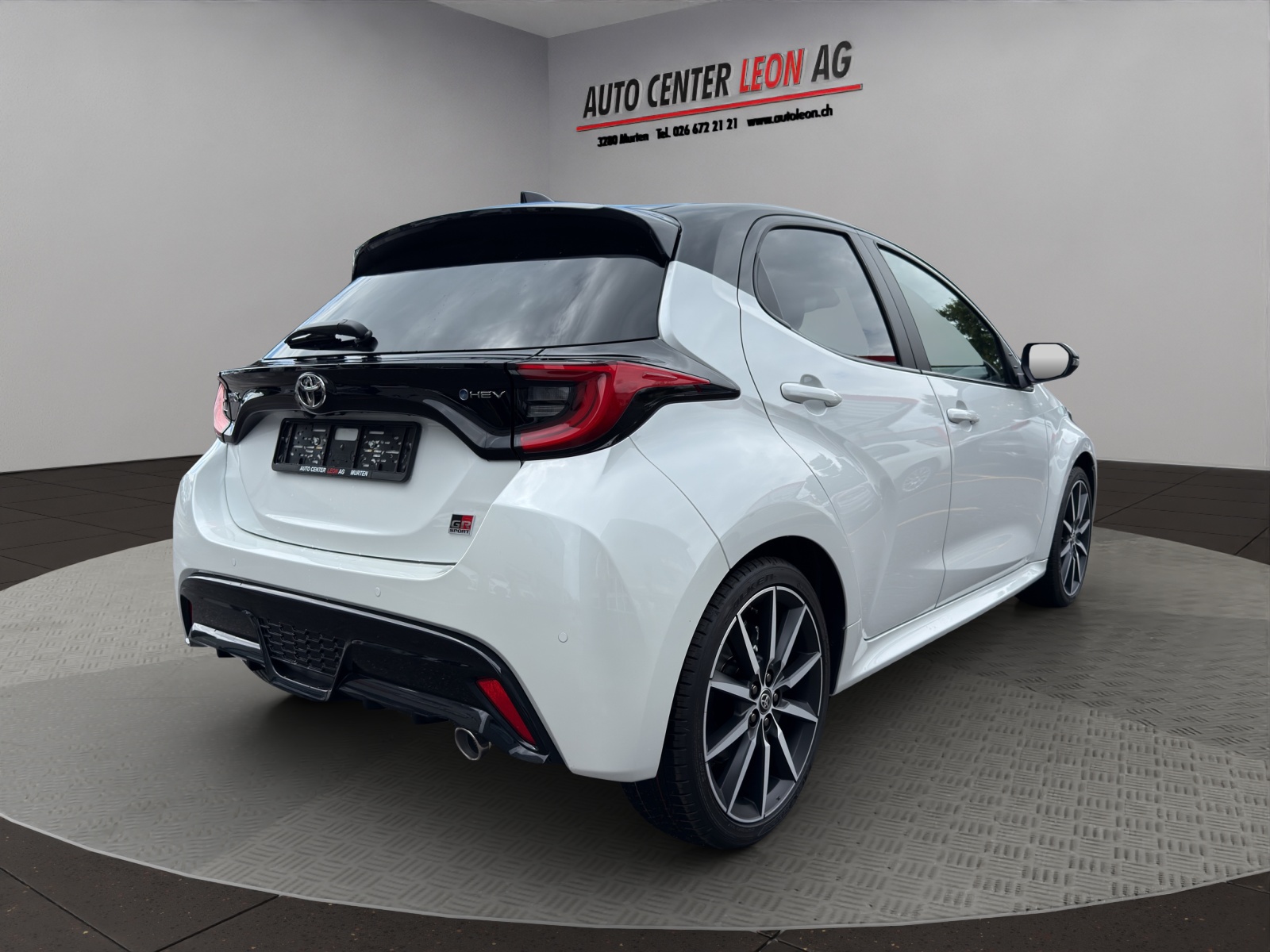 TOYOTA Yaris 1.5 GR Sport e-CVT (4 STÜCK)-image-5