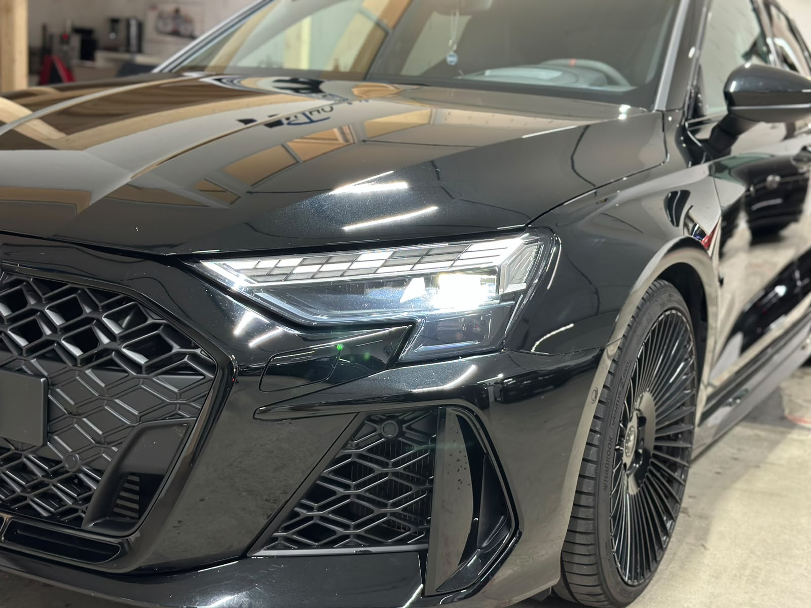 AUDI RS3 Sportback 2.5 TSI quattro S-tronic-image-7