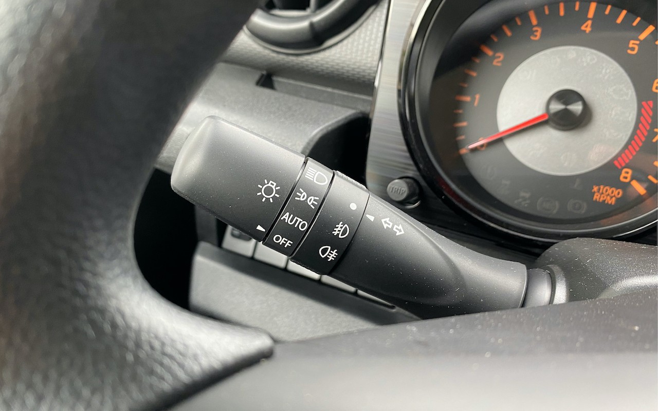SUZUKI JIMNY 1.5 HORIZON EDITION 4x4 | 2 PLATZER | MANUEL-image-20