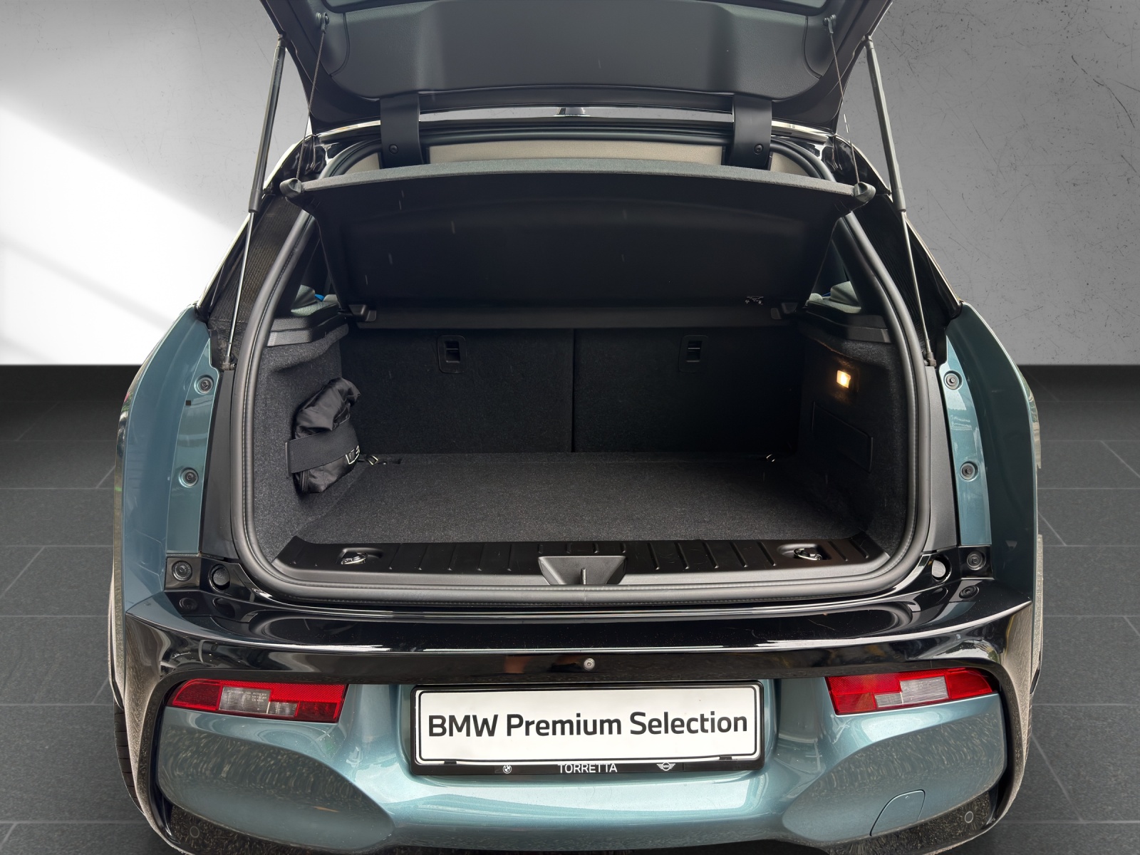 BMW i3s (120Ah)-image-17