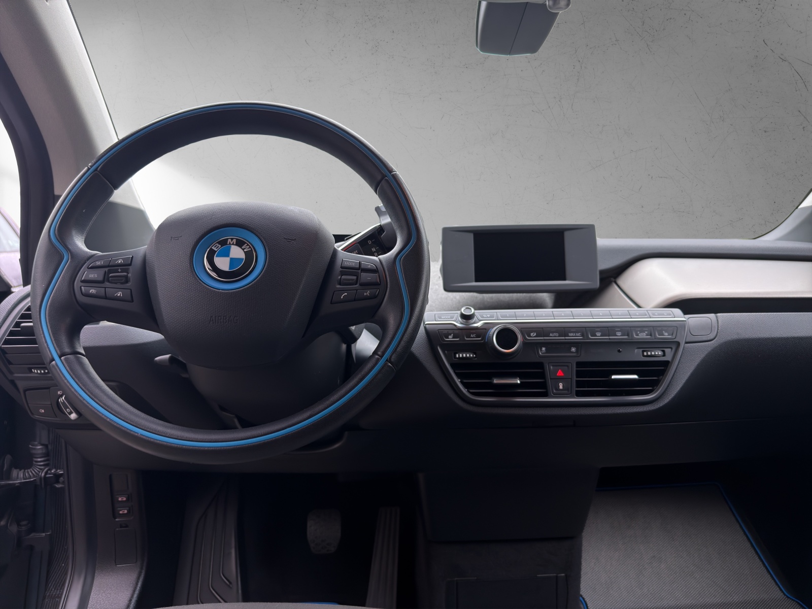 BMW i3s (120Ah)-image-13
