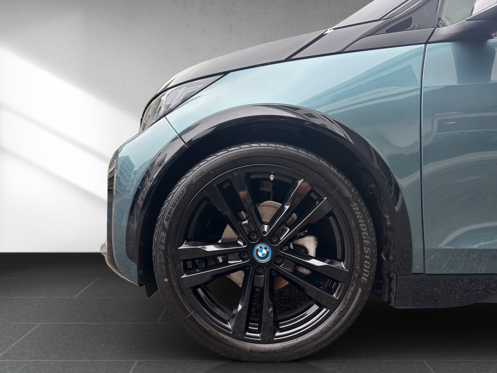 BMW i3s (120Ah)-image-8