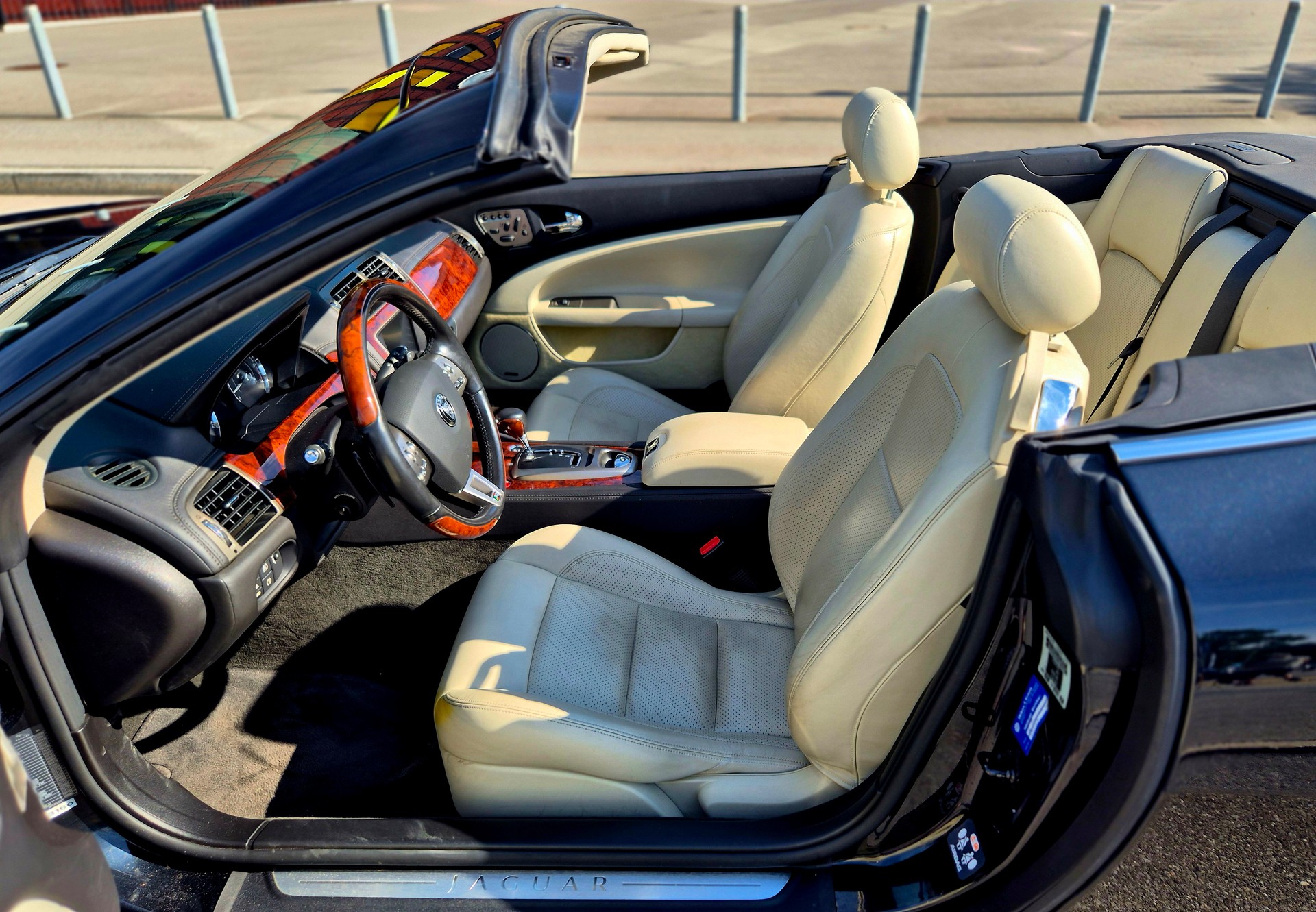 JAGUAR XKR 4.2 V8 SC Automatic-image-10