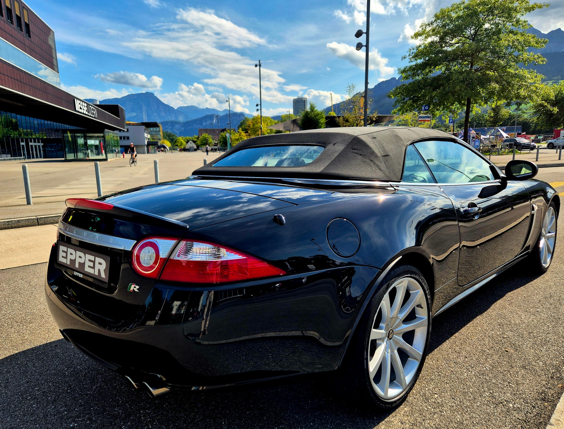 JAGUAR XKR 4.2 V8 SC Automatic-image-5