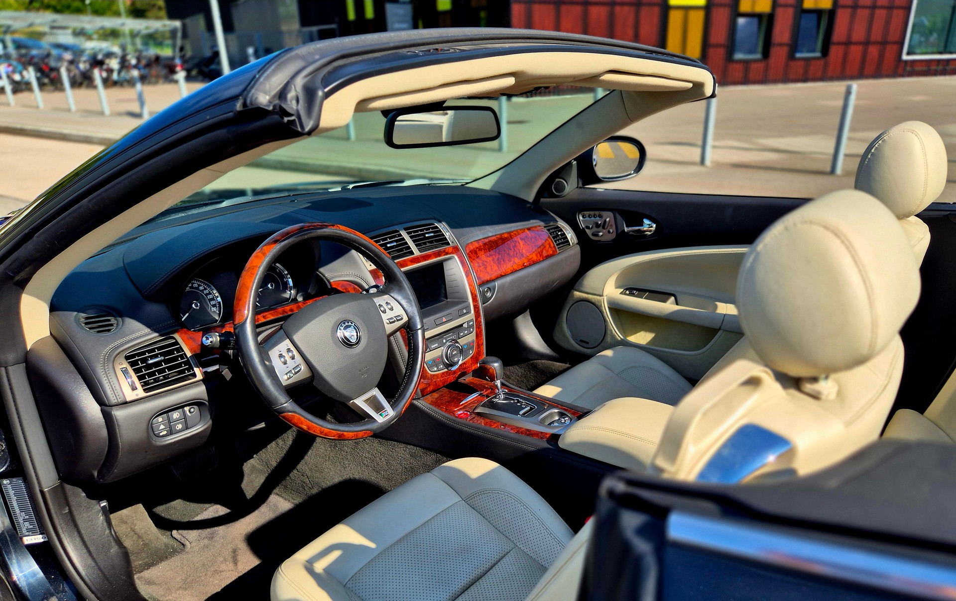 JAGUAR XKR 4.2 V8 SC Automatic-image-11