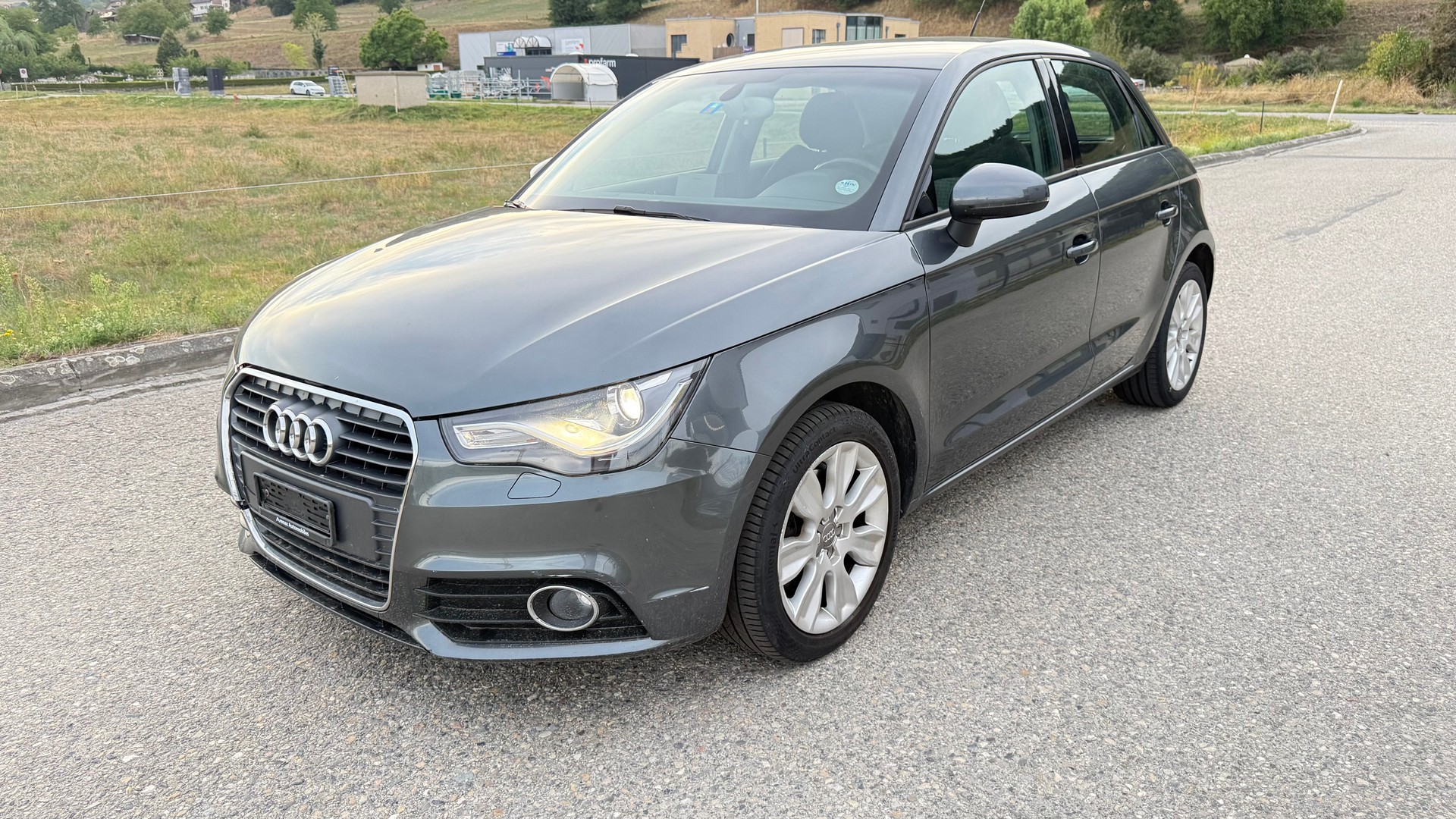 AUDI A1 Sportback 1.4 TFSI Attraction-image-0