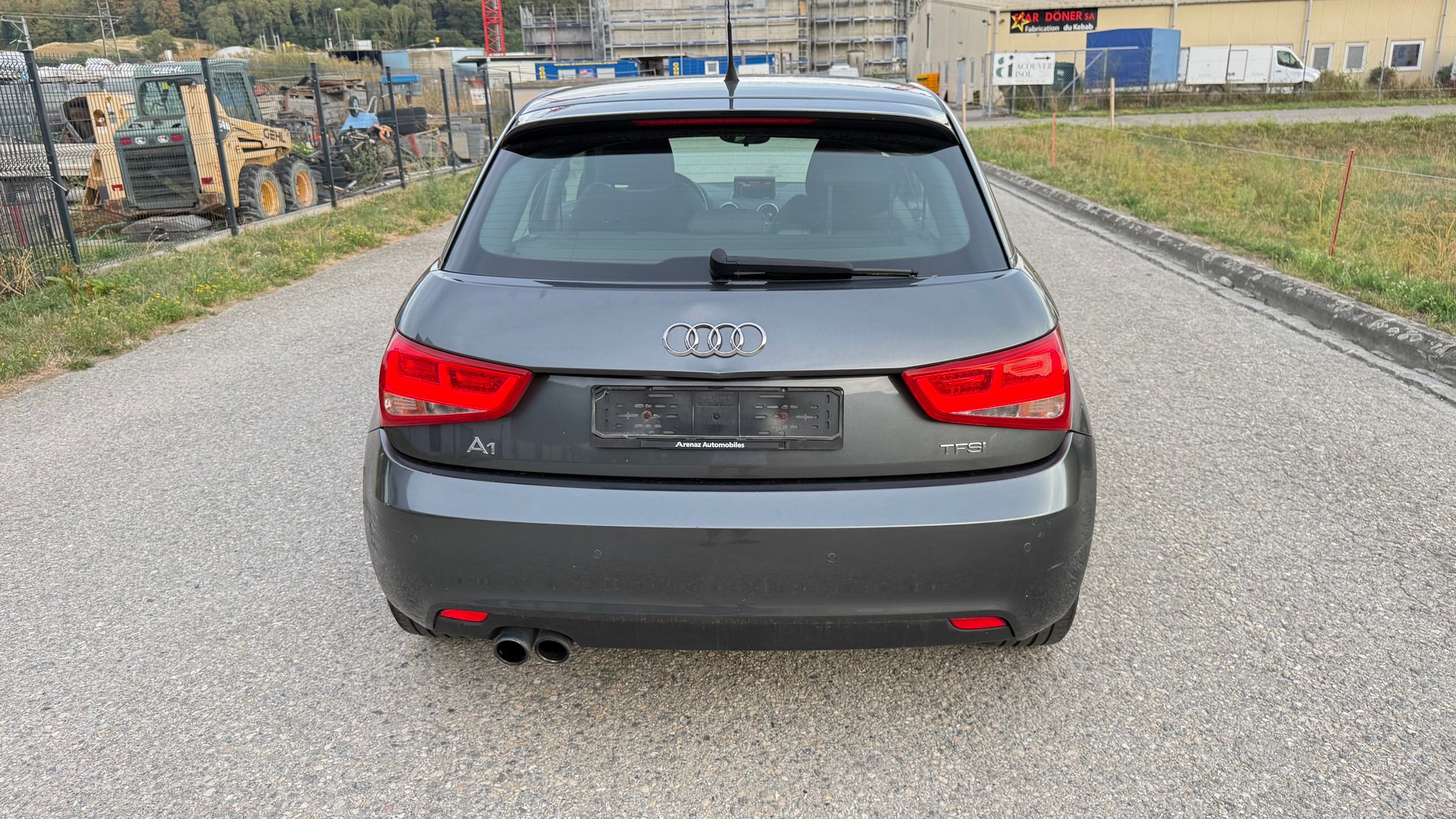 AUDI A1 Sportback 1.4 TFSI Attraction-image-4