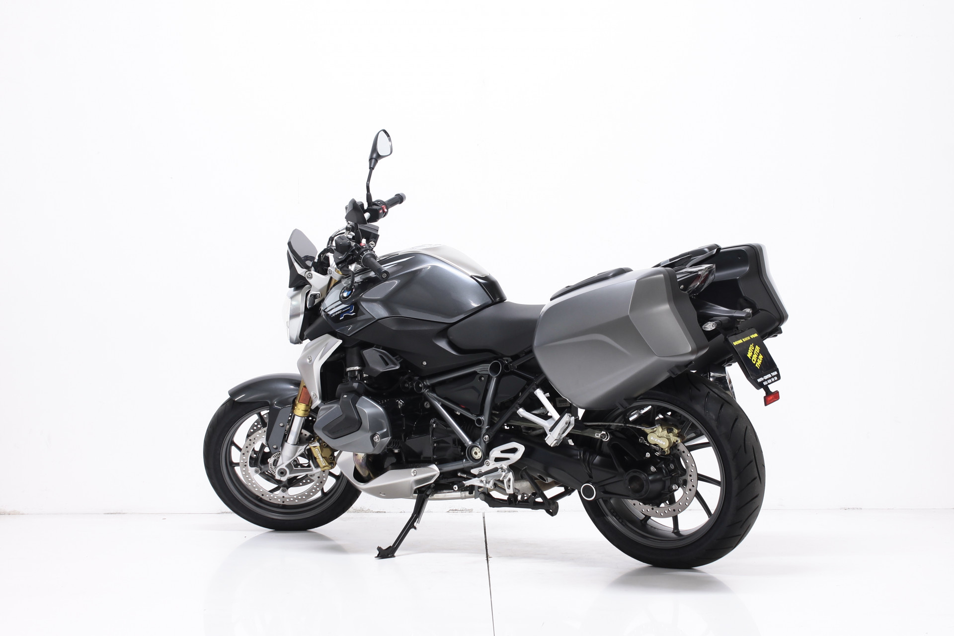 BMW R 1250 R Exclusive-showroom-element-3