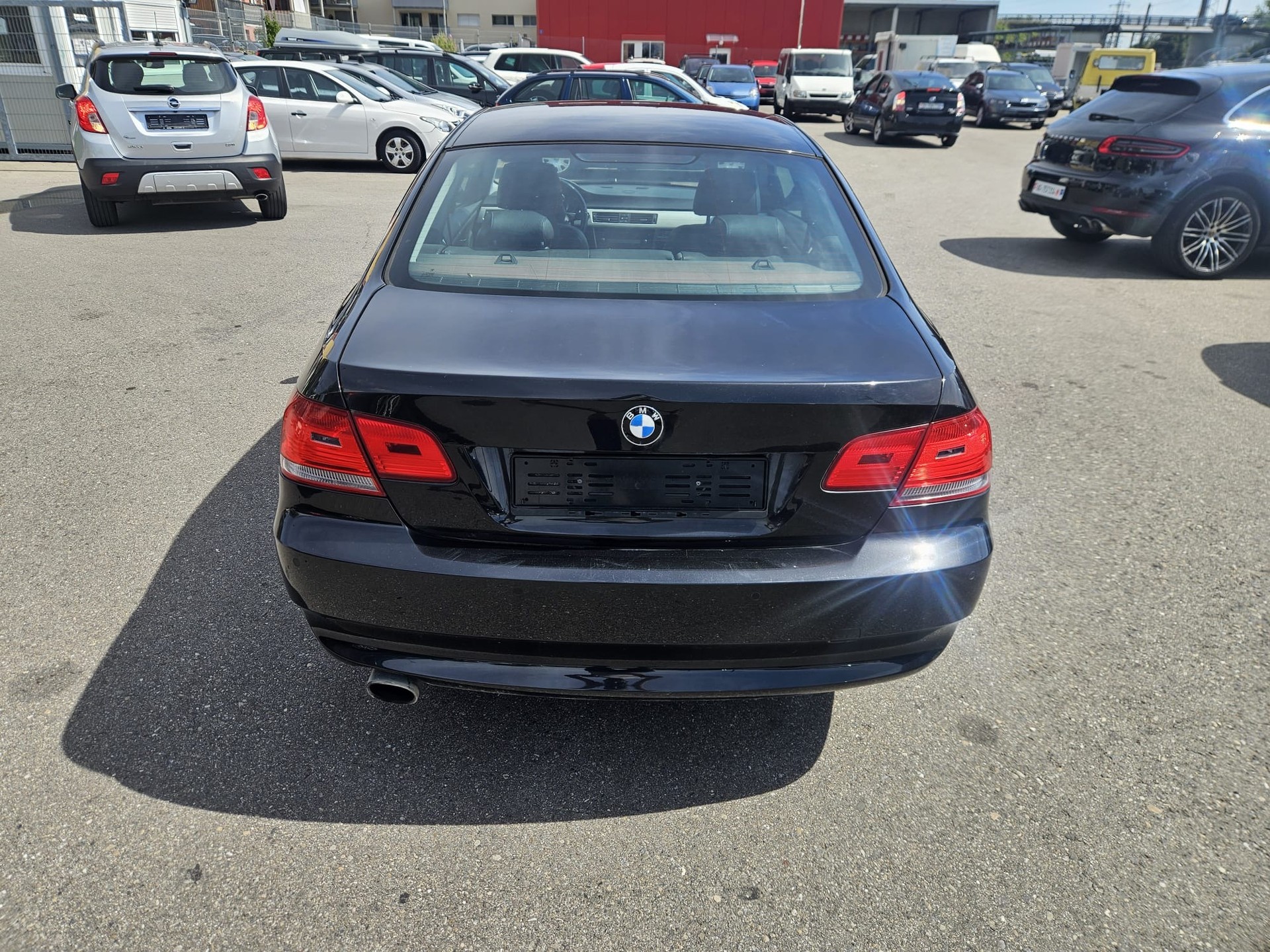 BMW 320-image-4