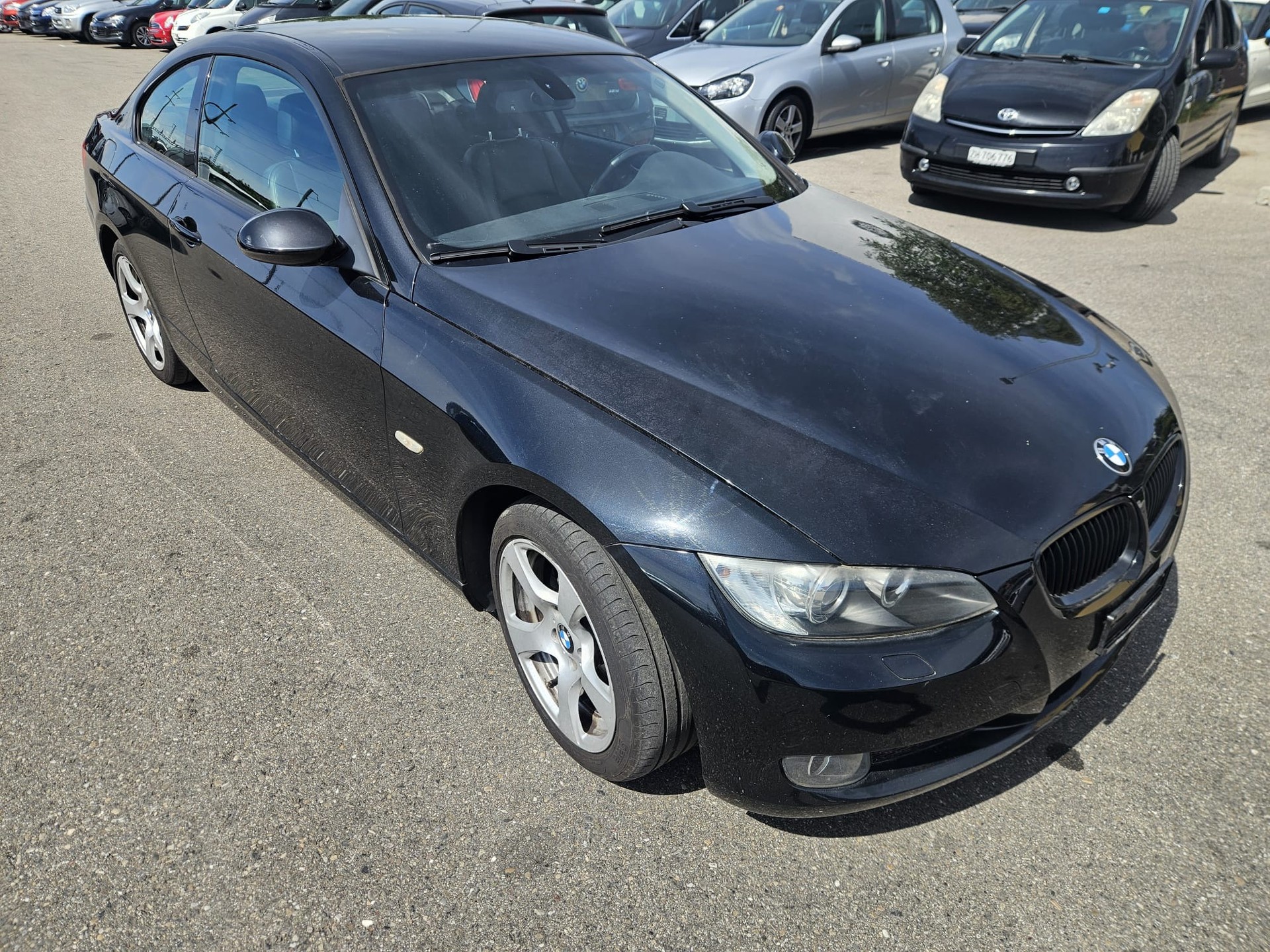 BMW 320-image-2