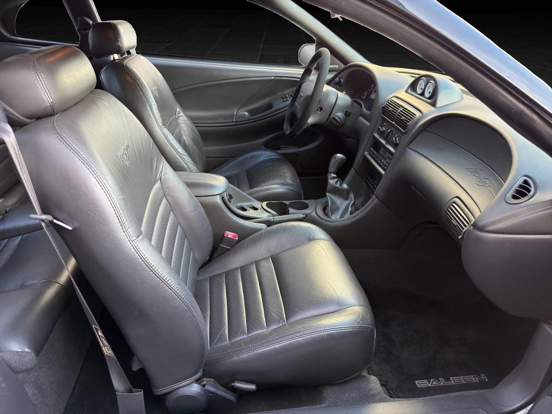 FORD Mustang SALEEN S281 SC-image-11