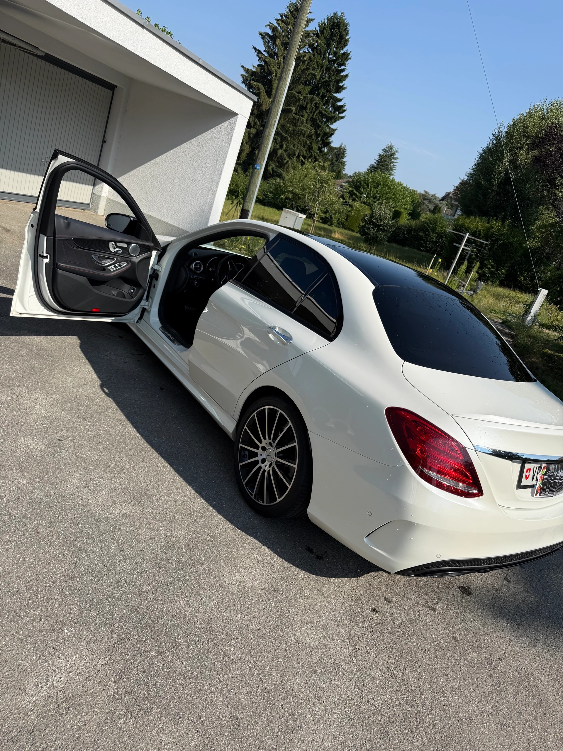 MERCEDES-BENZ C 43 AMG 4matic-image-4