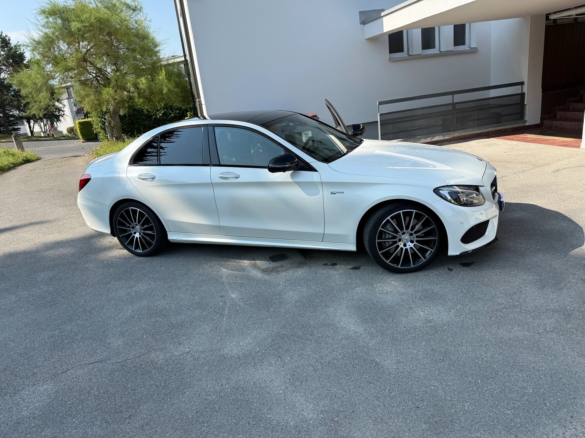 MERCEDES-BENZ C 43 AMG 4matic-image-1