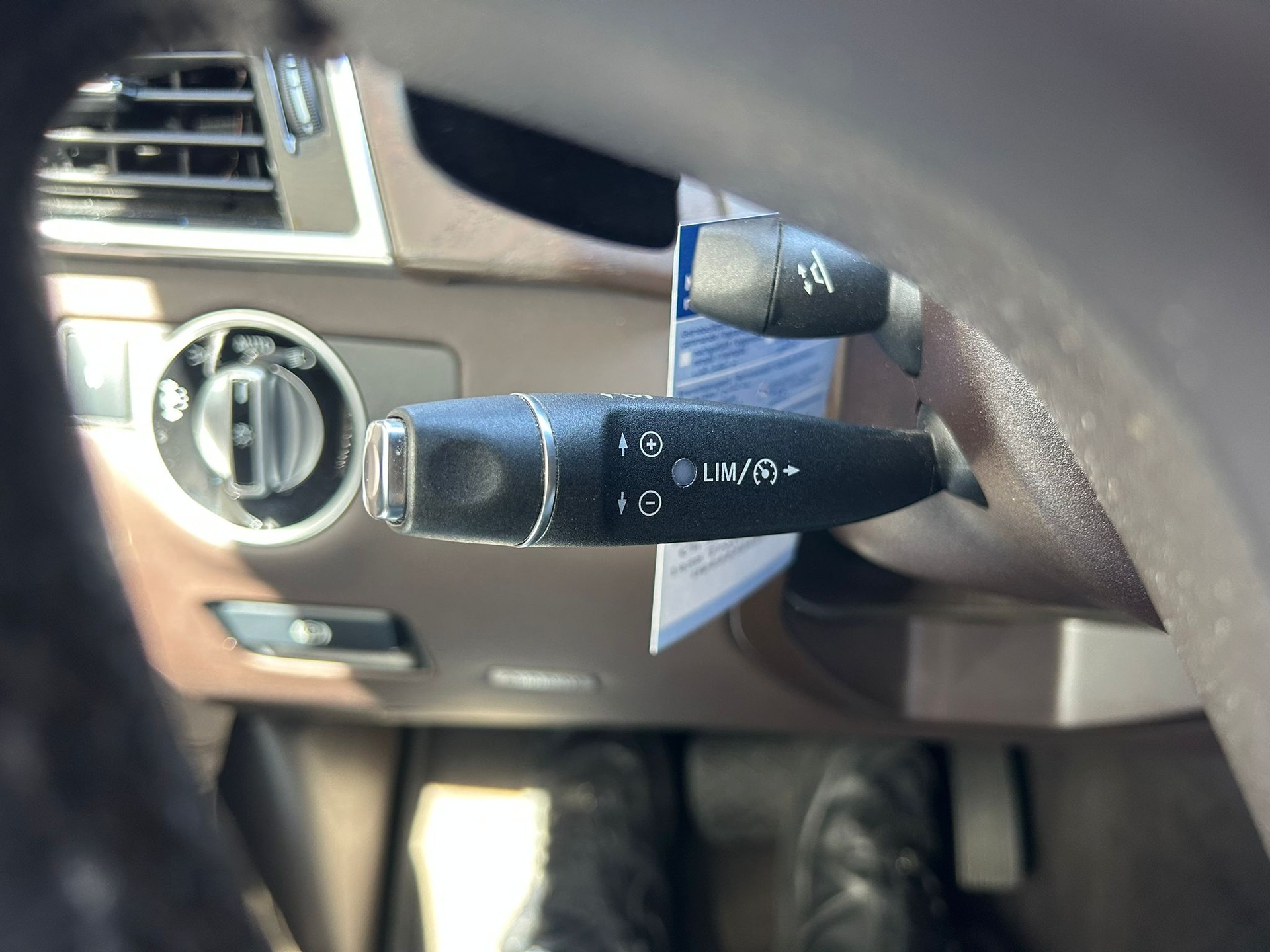 MERCEDES-BENZ GLE 400 4Matic 7G-Tronic-image-11