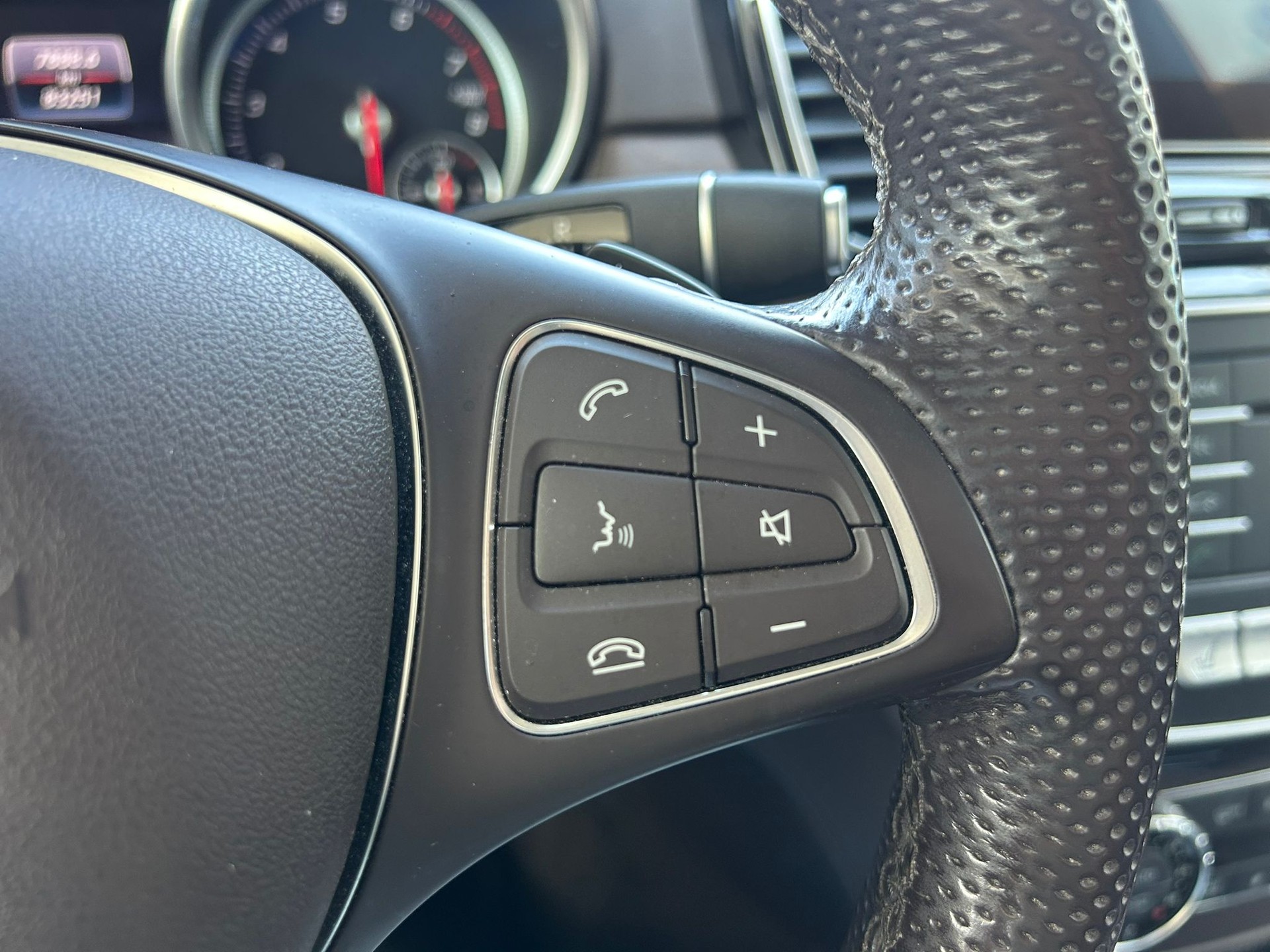 MERCEDES-BENZ GLE 400 4Matic 7G-Tronic-image-10