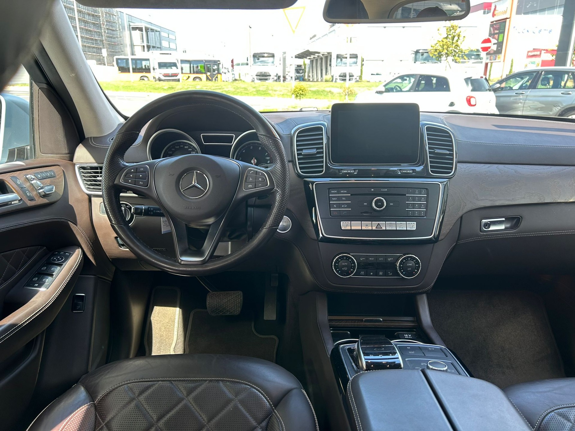 MERCEDES-BENZ GLE 400 4Matic 7G-Tronic-image-6