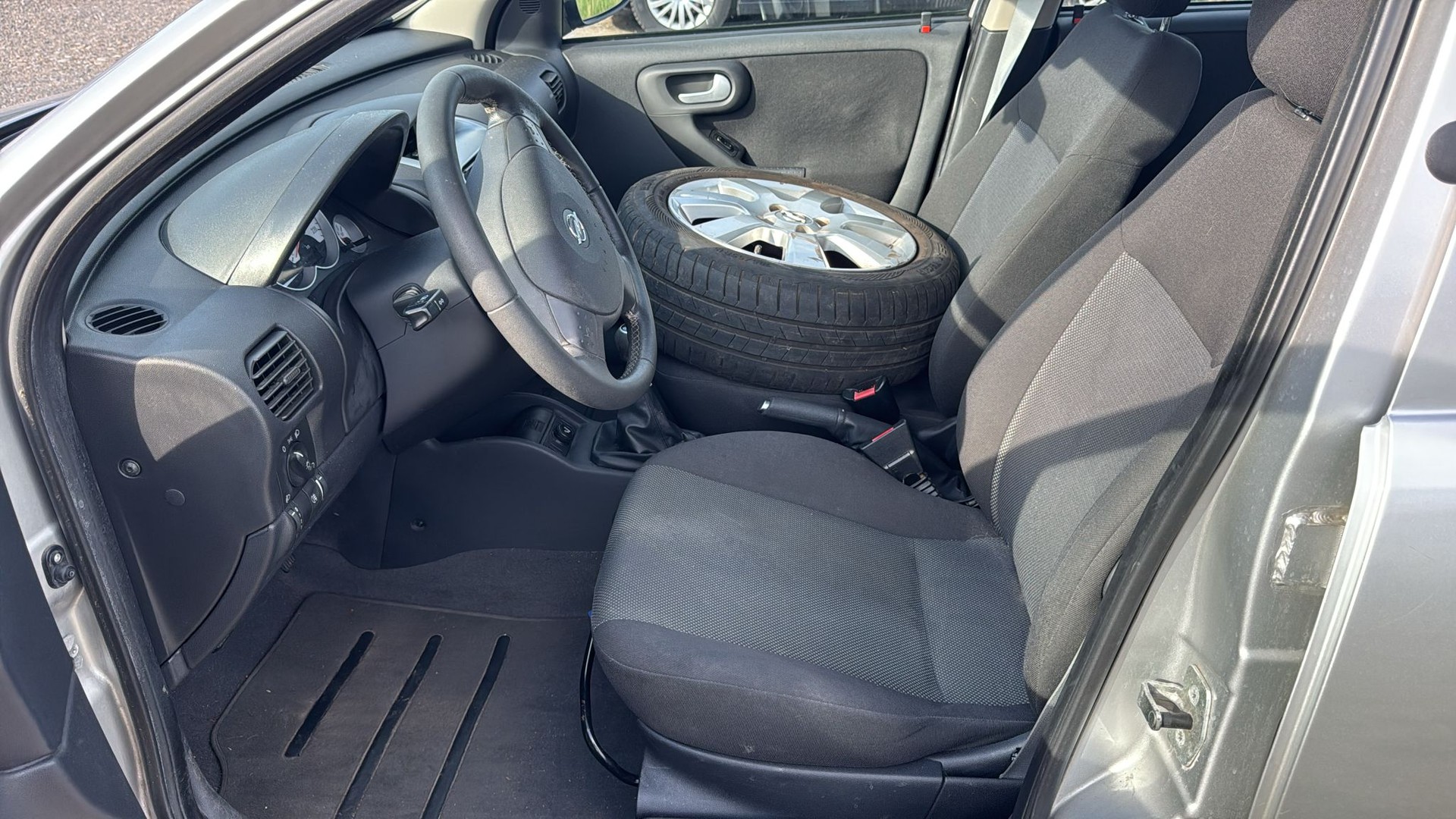 OPEL OPEL CORSA C12-image-5