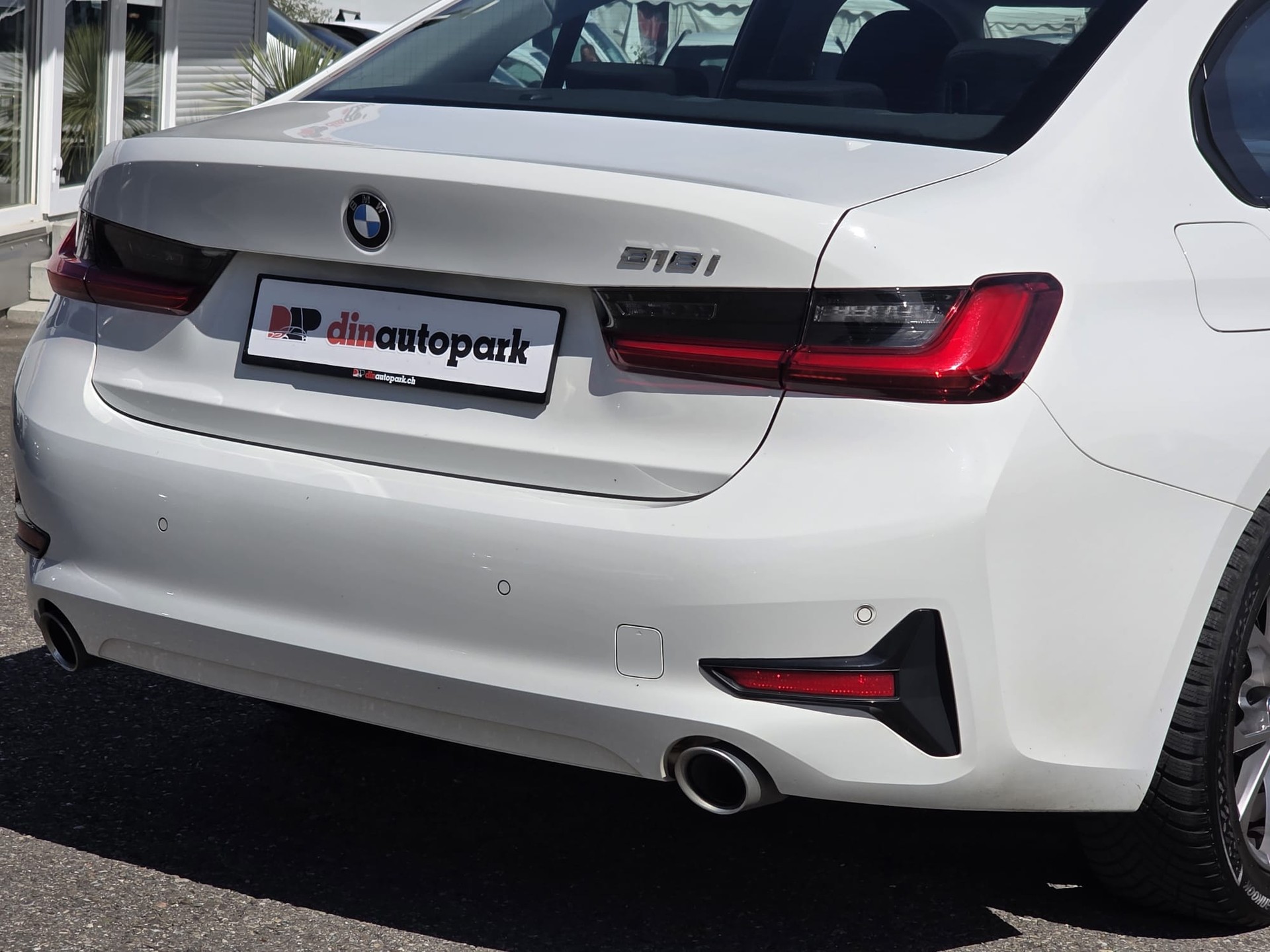 BMW 318i Steptronic * ab MFK & Frisch ab Service * Top Zustand *-image-5