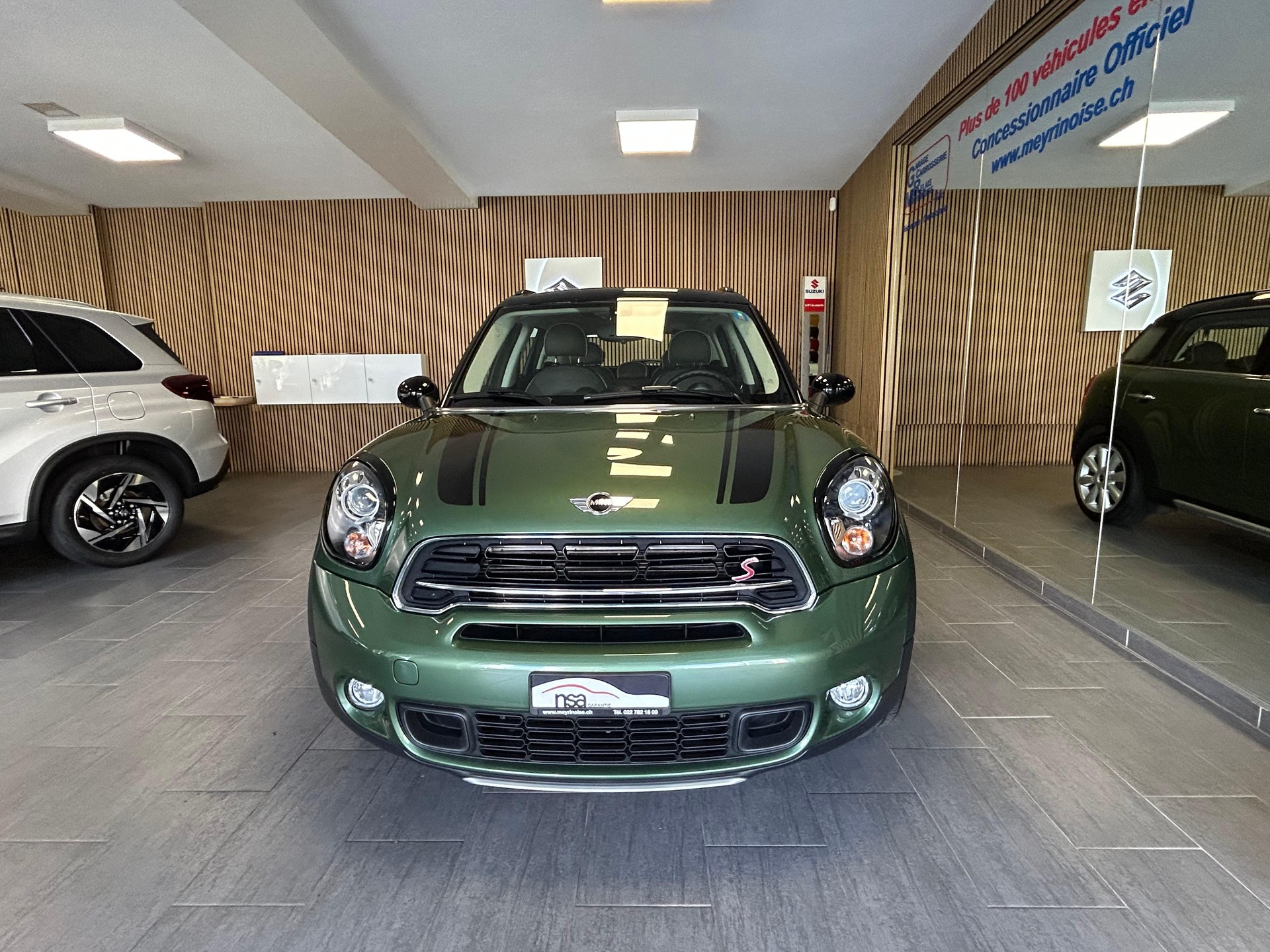 MINI Countryman R60 1.6i Cooper S ALL4-image-2