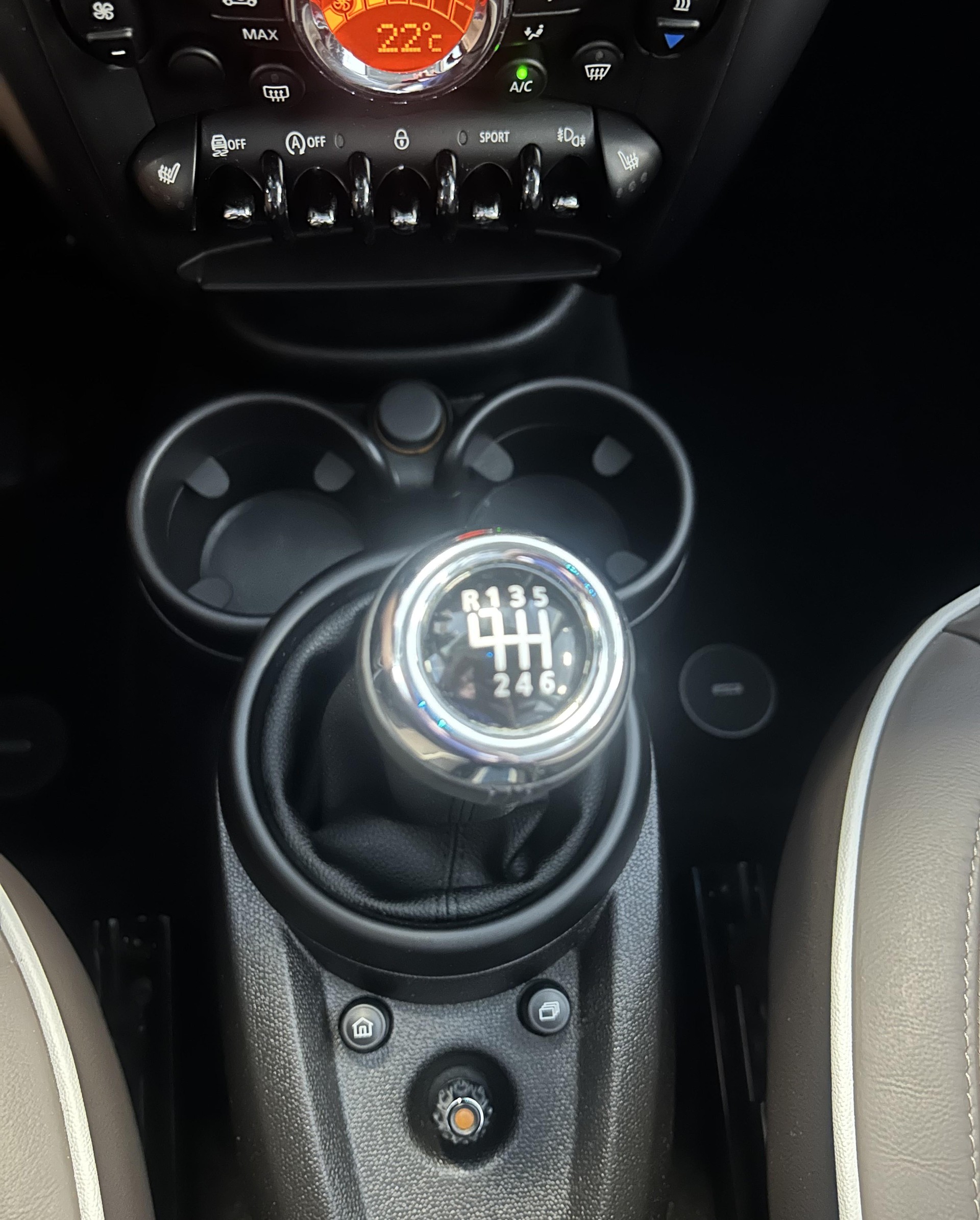 MINI Countryman R60 1.6i Cooper S ALL4-image-12