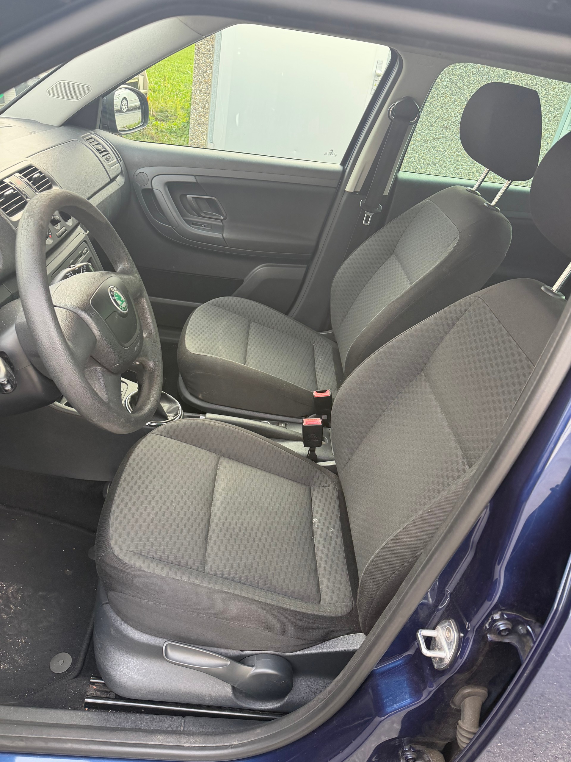 SKODA Fabia 1.2 Ambition-image-9