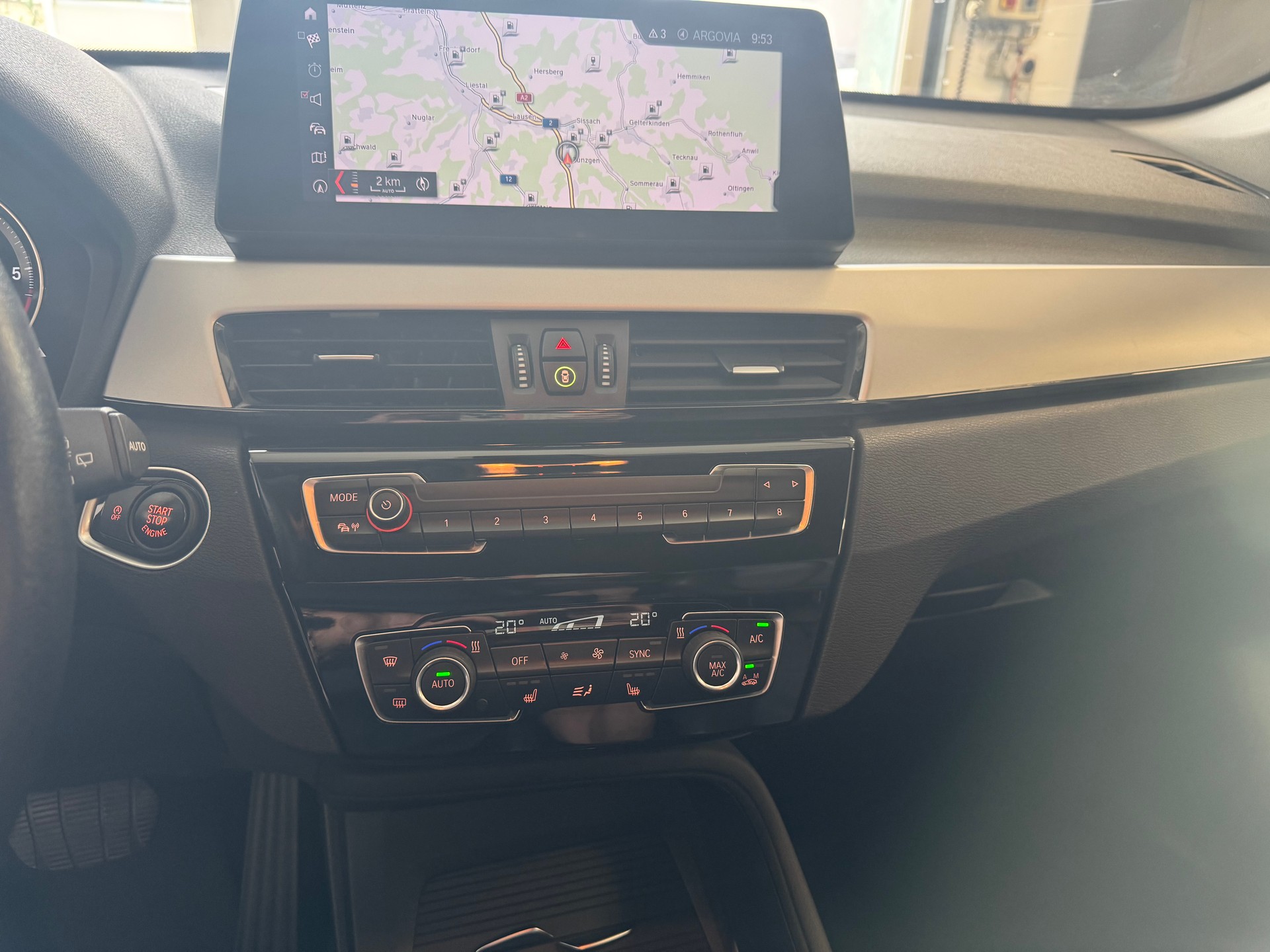 BMW X1 xDrive 18d Steptronic-image-7
