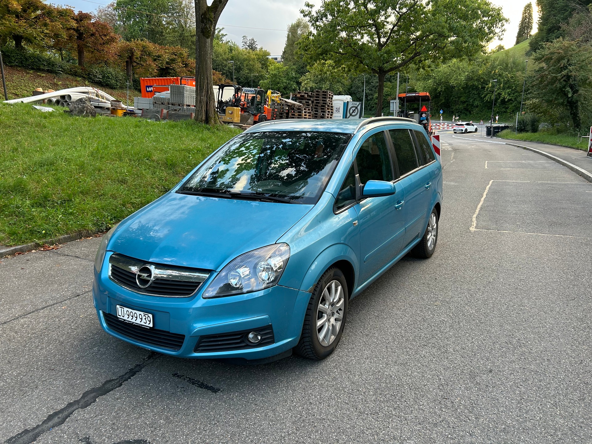 OPEL Zafira 1.9 CDTI First Edition-image-1