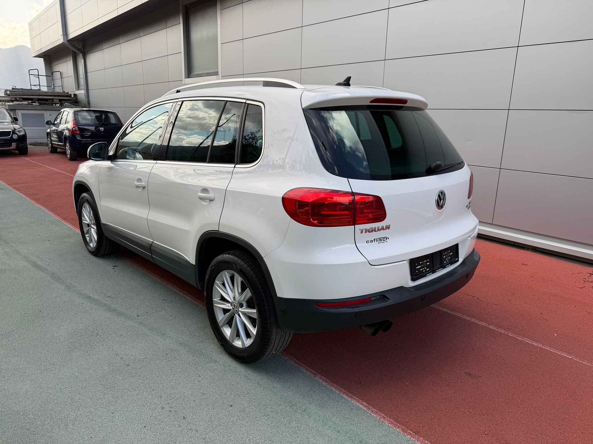 VW Tiguan 2.0 TSI Trend&Fun 4Motion DSG-image-3