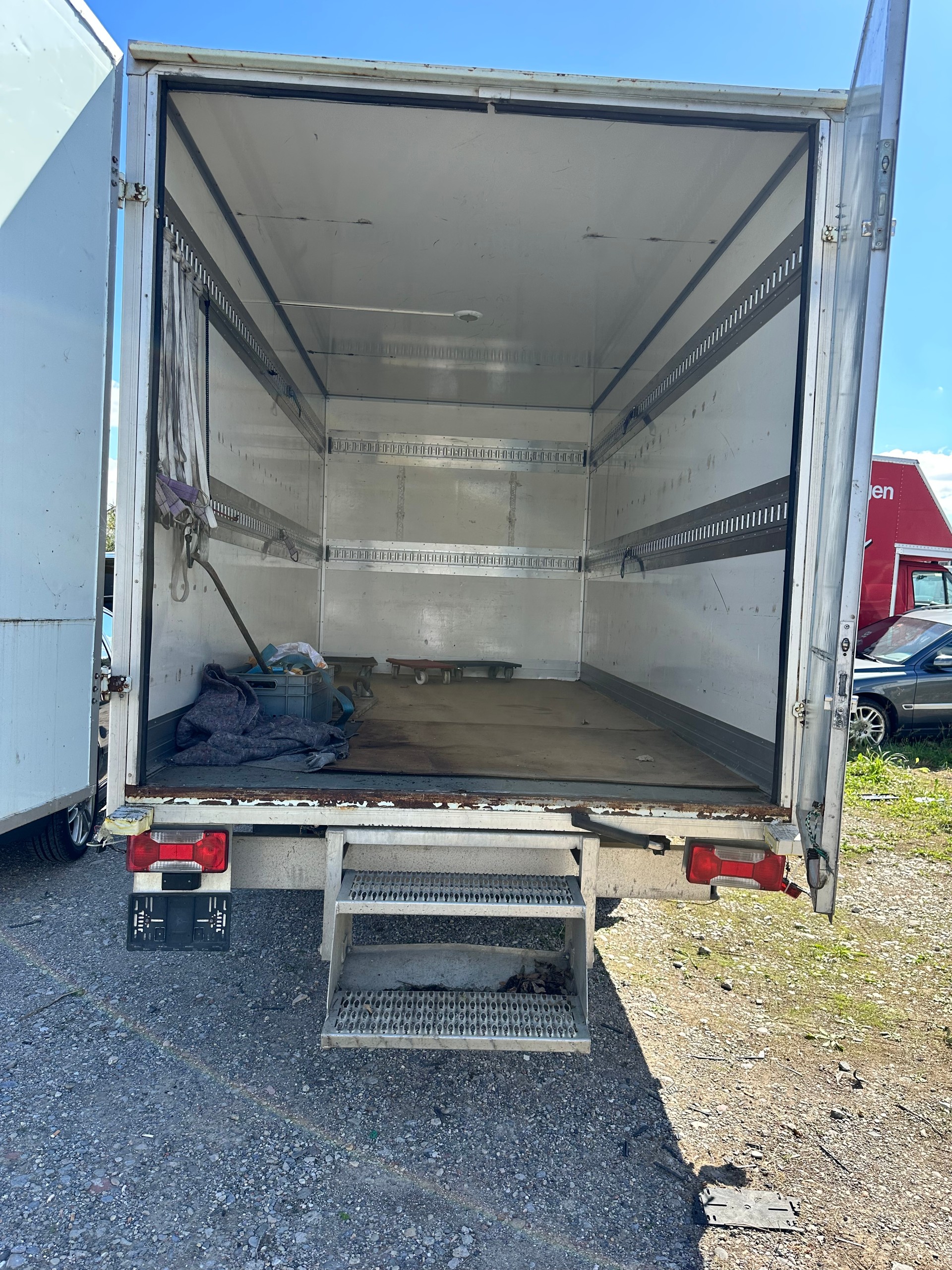 IVECO 35 C 13-image-9