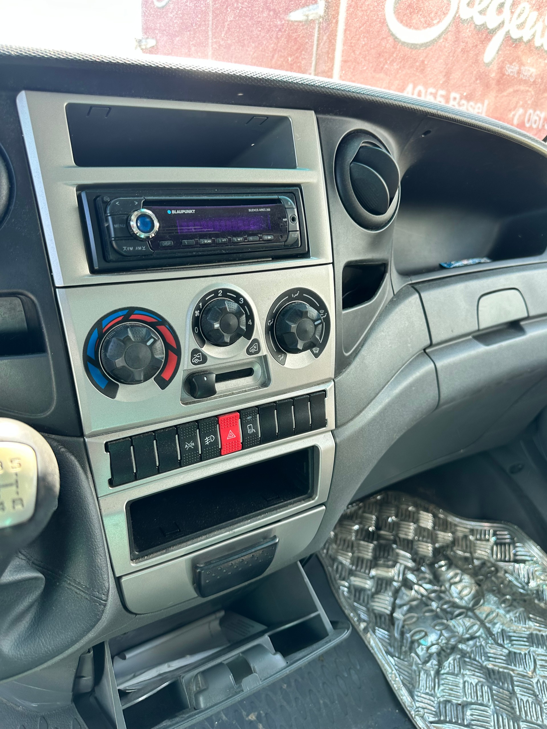 IVECO 35 C 13-image-7