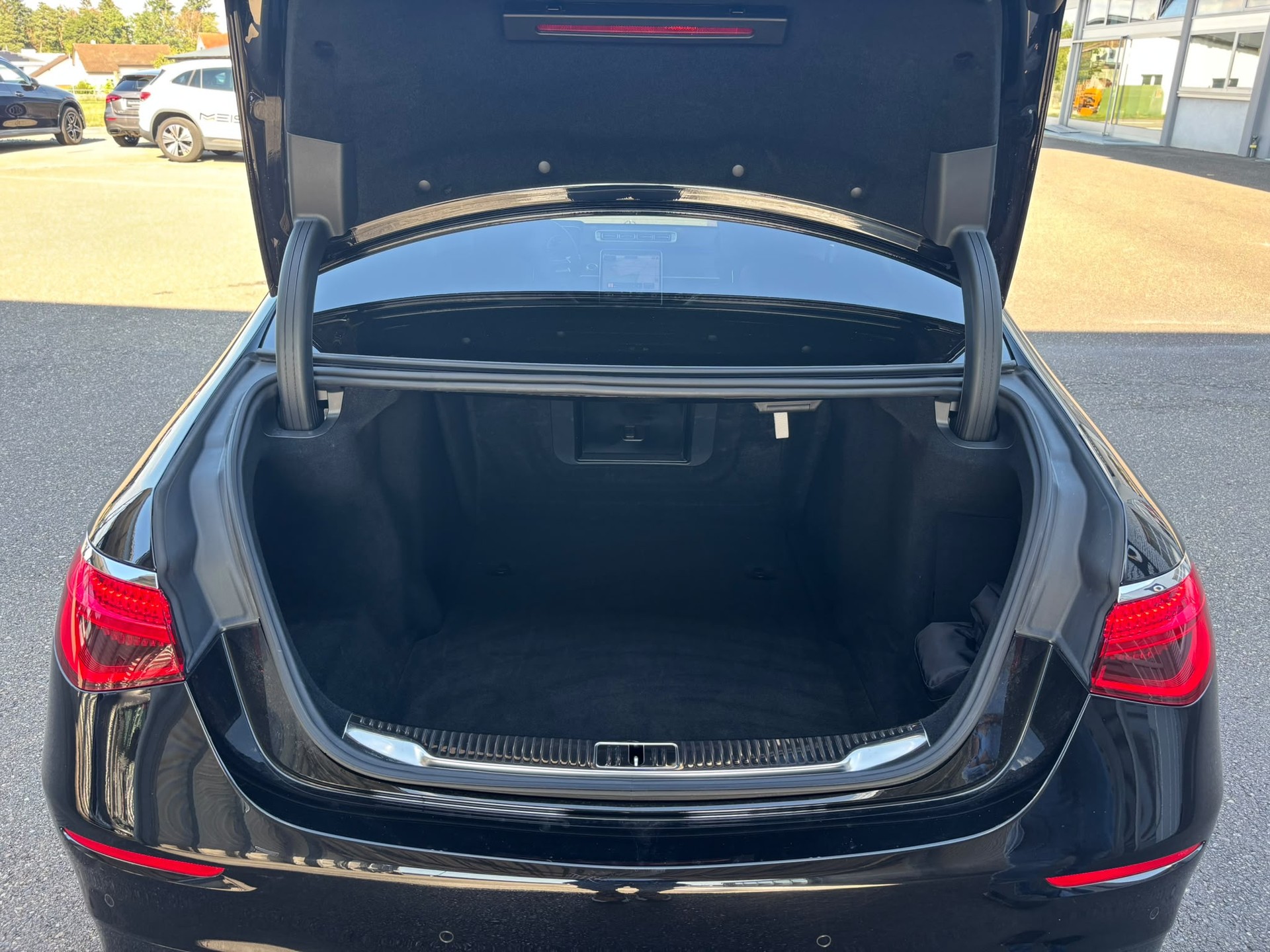 MERCEDES-BENZ S 350 d AMG-Line 4Matic-image-13