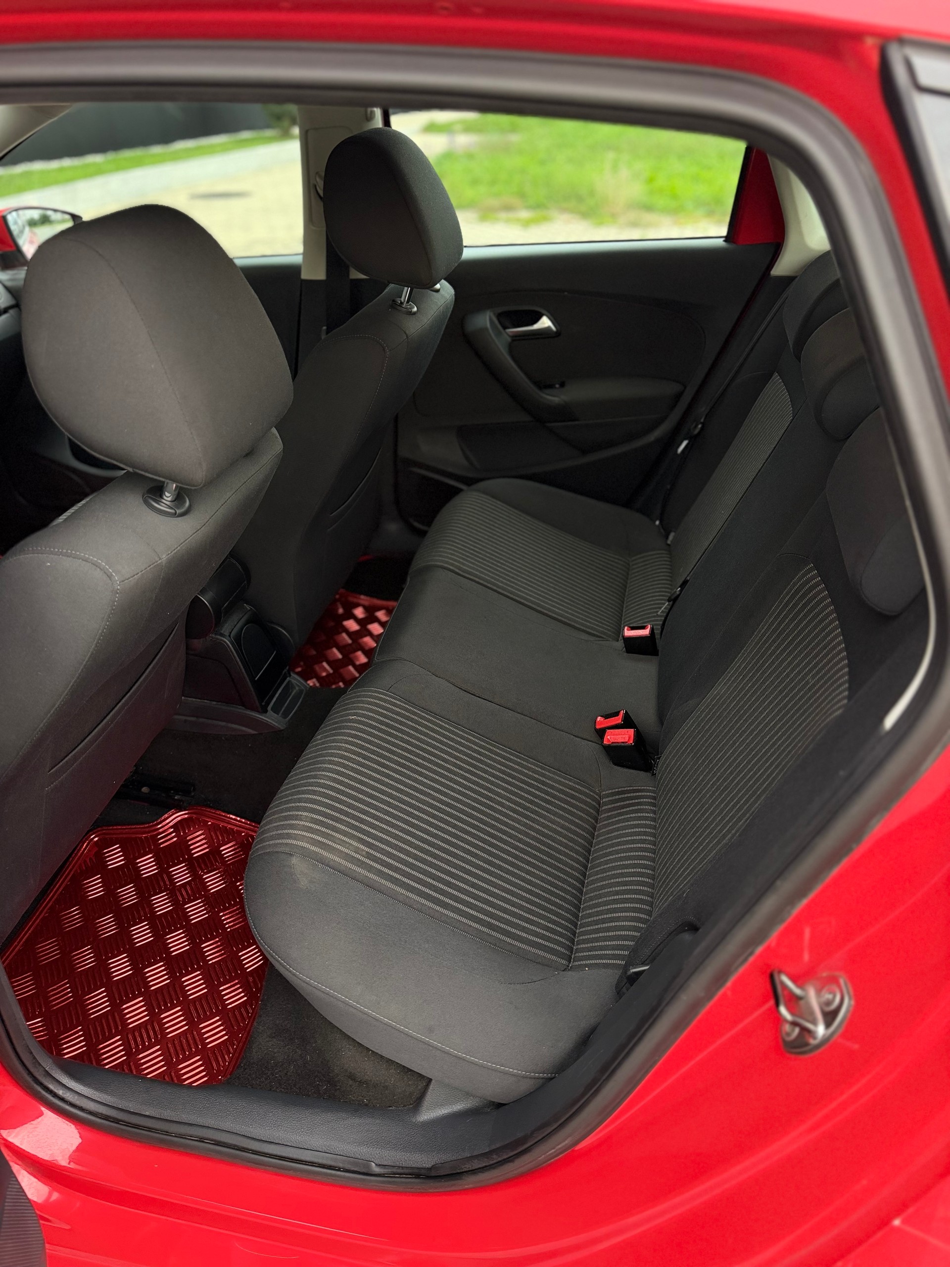 VW Polo 1.2 TSI Highline-image-8
