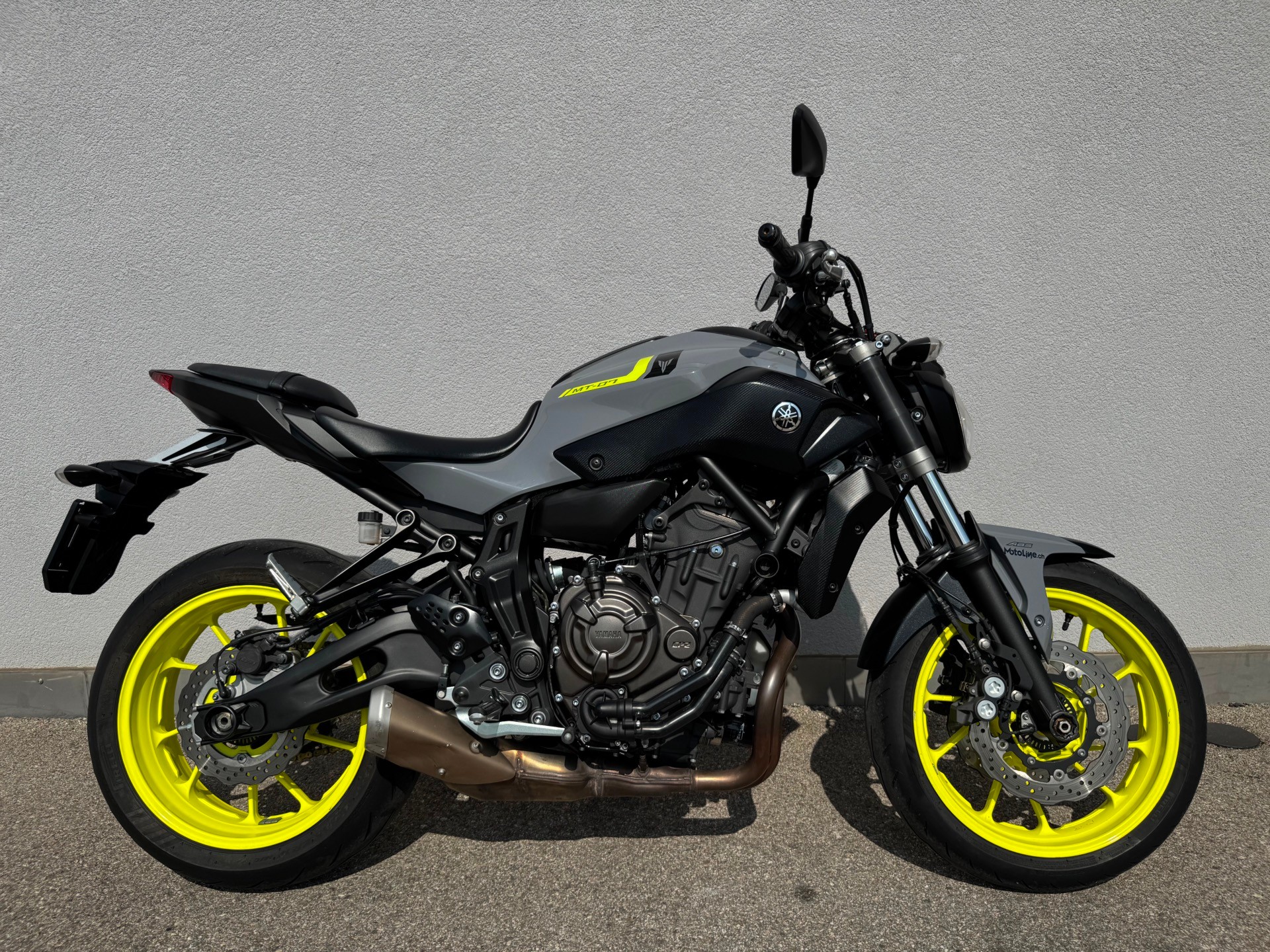 YAMAHA MT-07 ABS-showroom-element-1