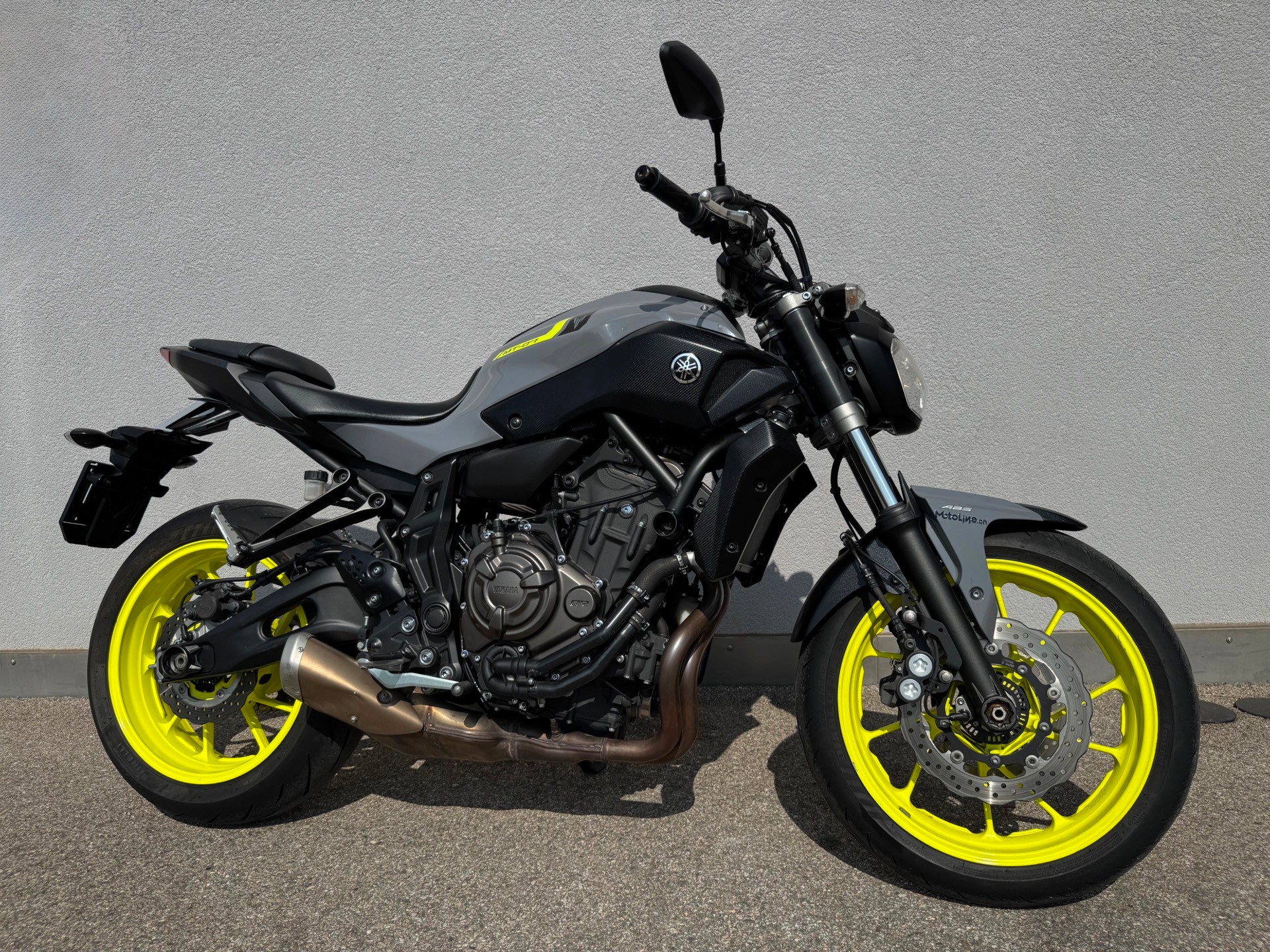 YAMAHA MT-07 ABS-showroom-element-2