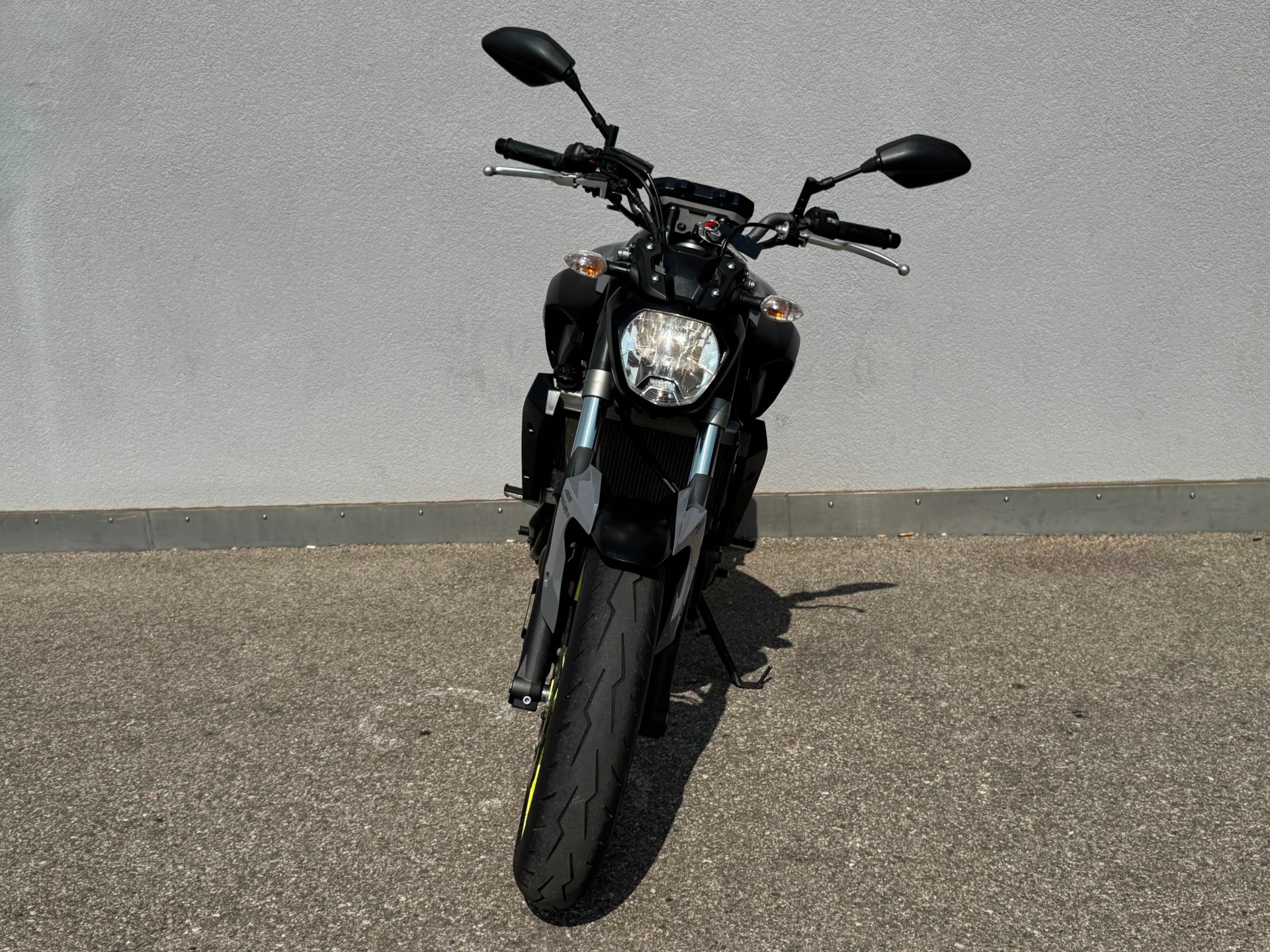 YAMAHA MT-07 ABS-showroom-element-3