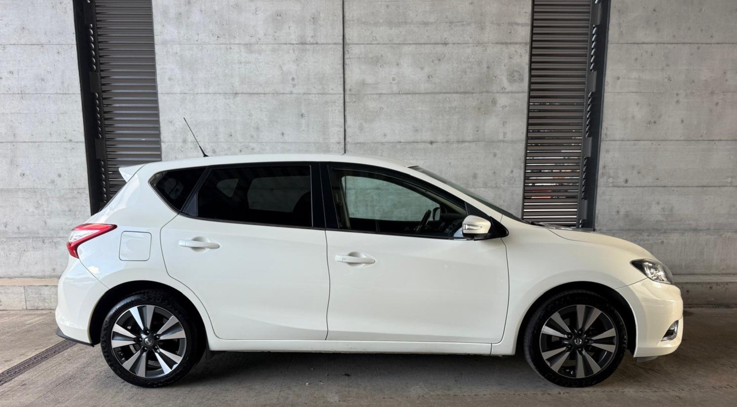 NISSAN Pulsar 1.2 DIG-T tekna Xtronic CVT-image-3