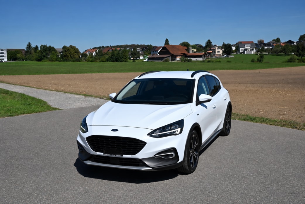 FORD Focus 1.5 SCTi Active X Automatic-image-0